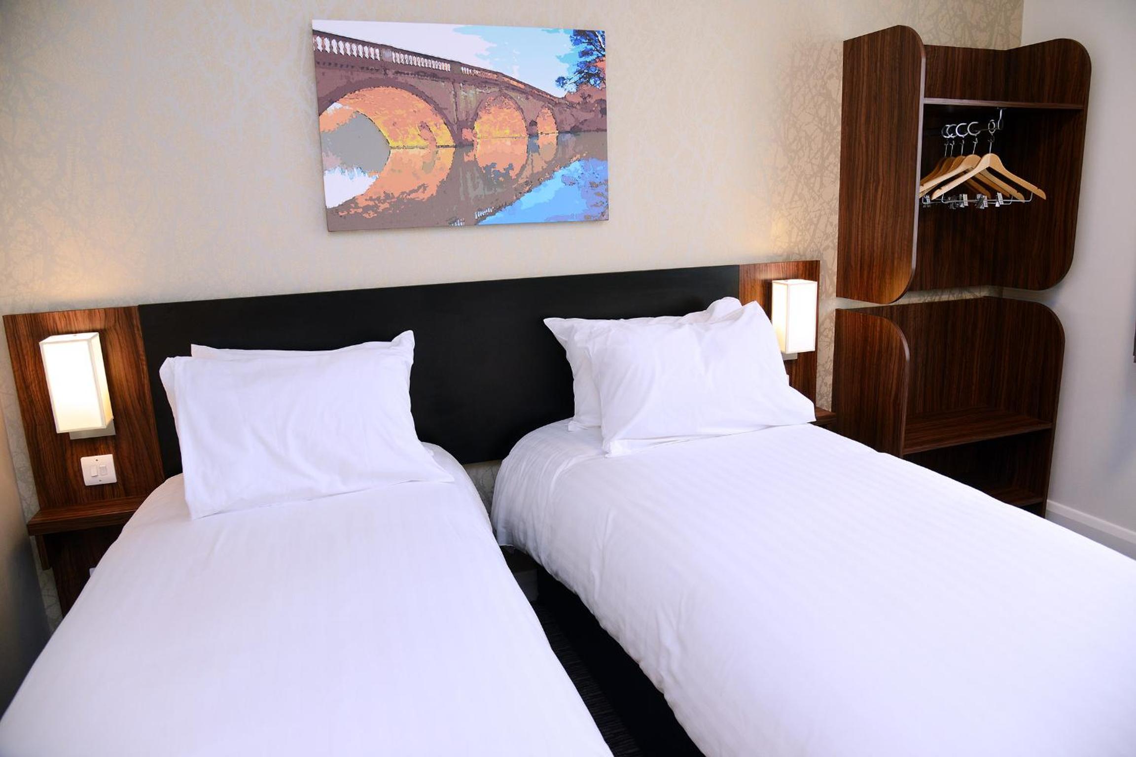 Double or Twin Room photo 2