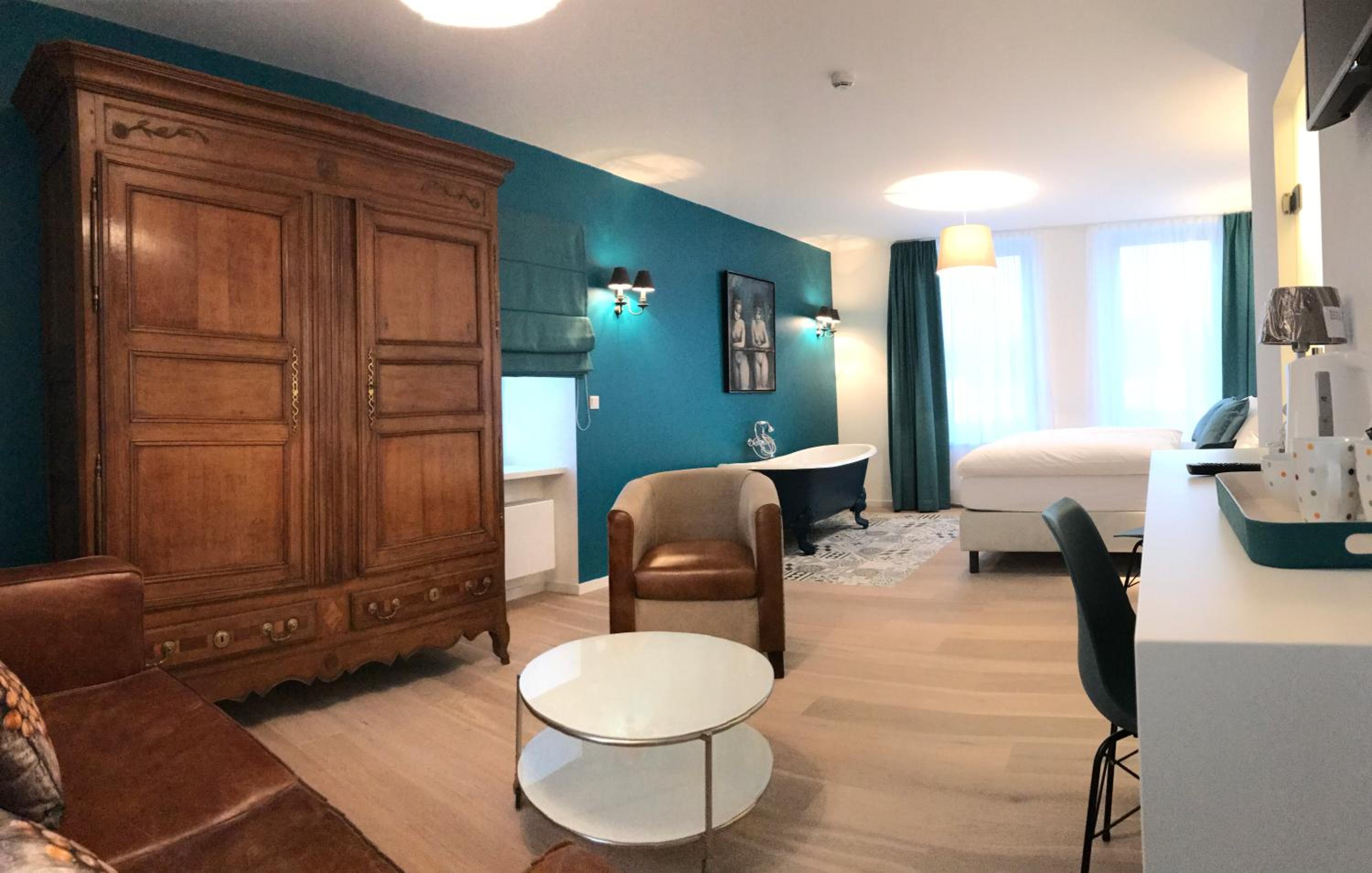 Deluxe Queen Room photo 2
