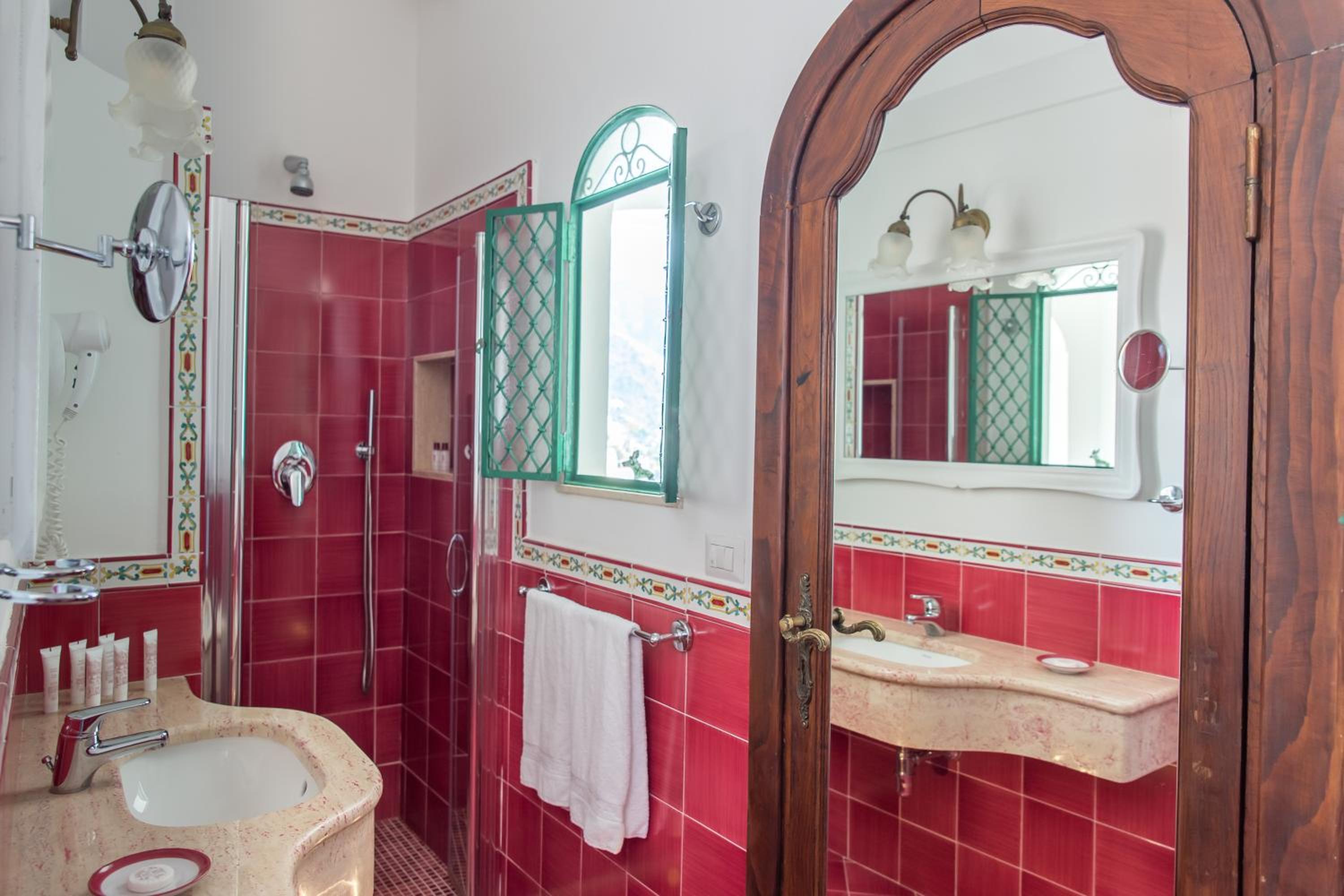 Classic Double or Twin Room - Photo 4