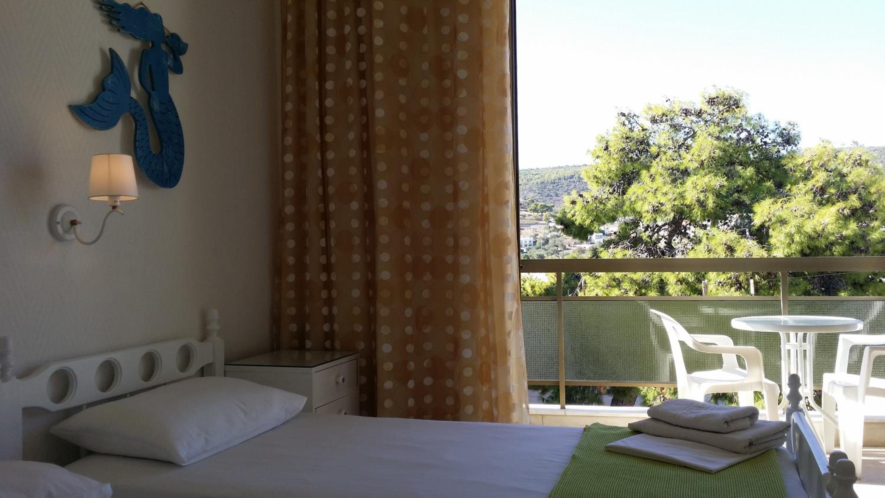 Double or Twin Room - Photo 6