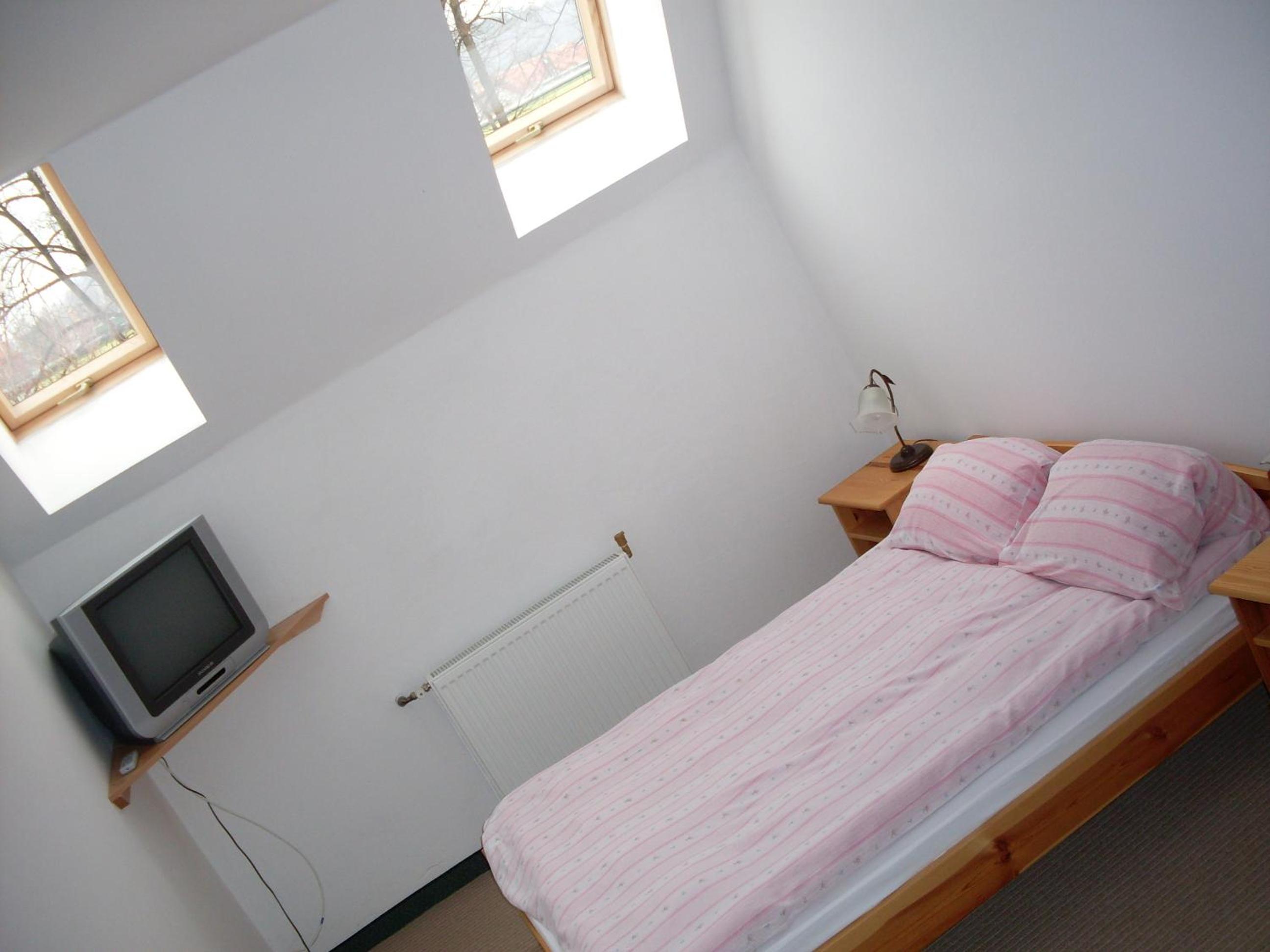 Small Single Room photo 1