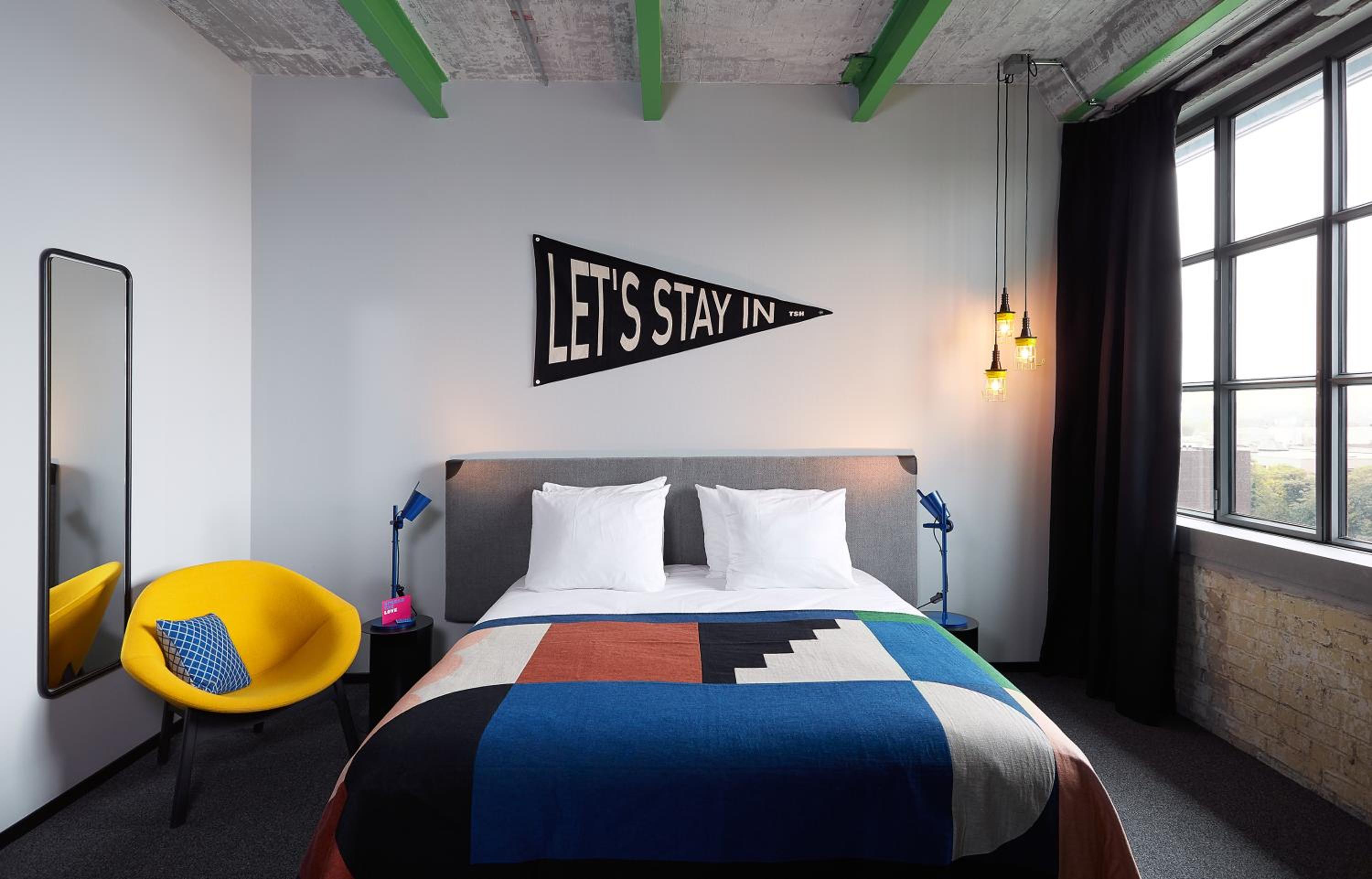 Deluxe King Room photo 3