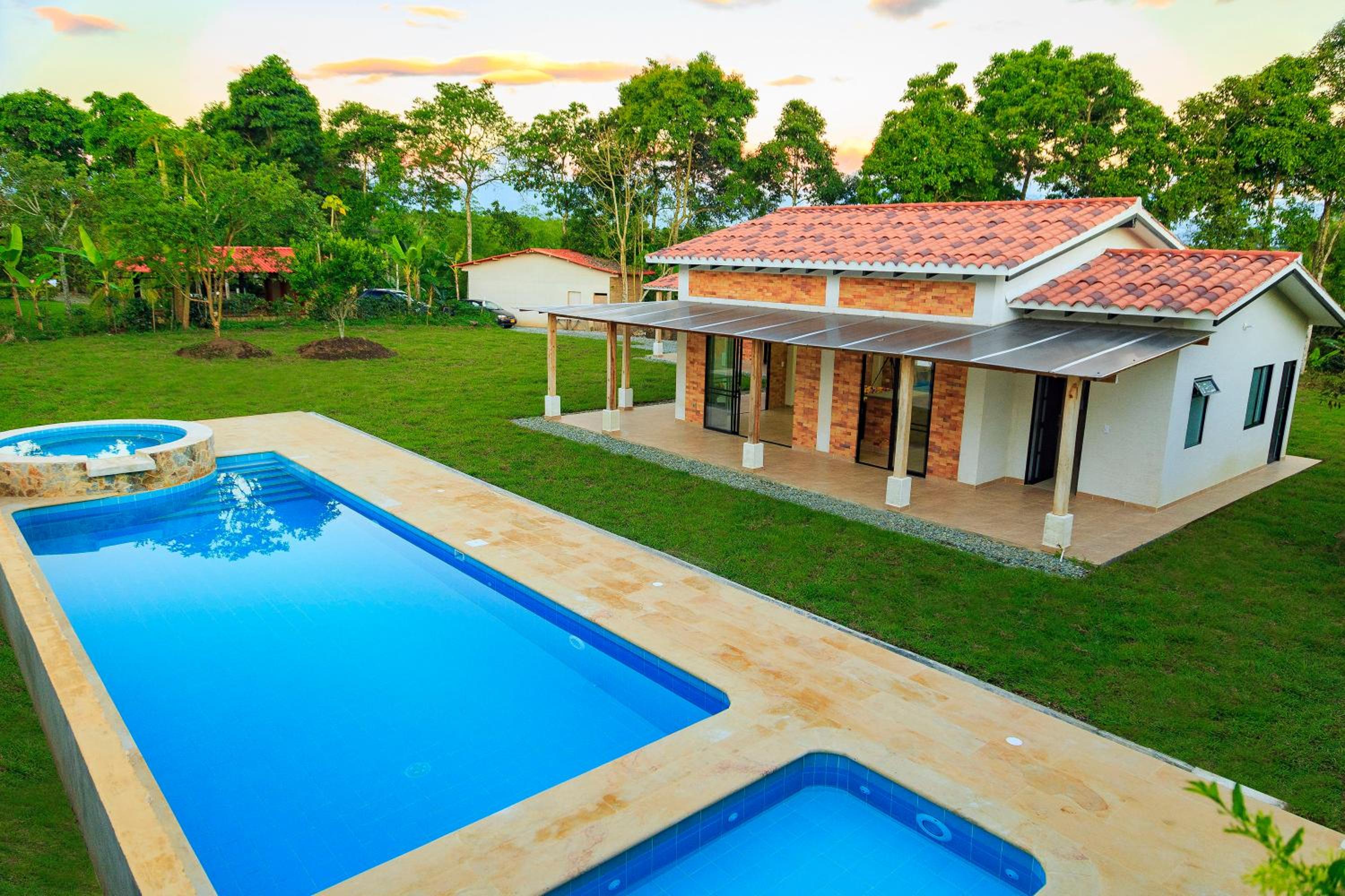 Three-Bedroom House photo 2