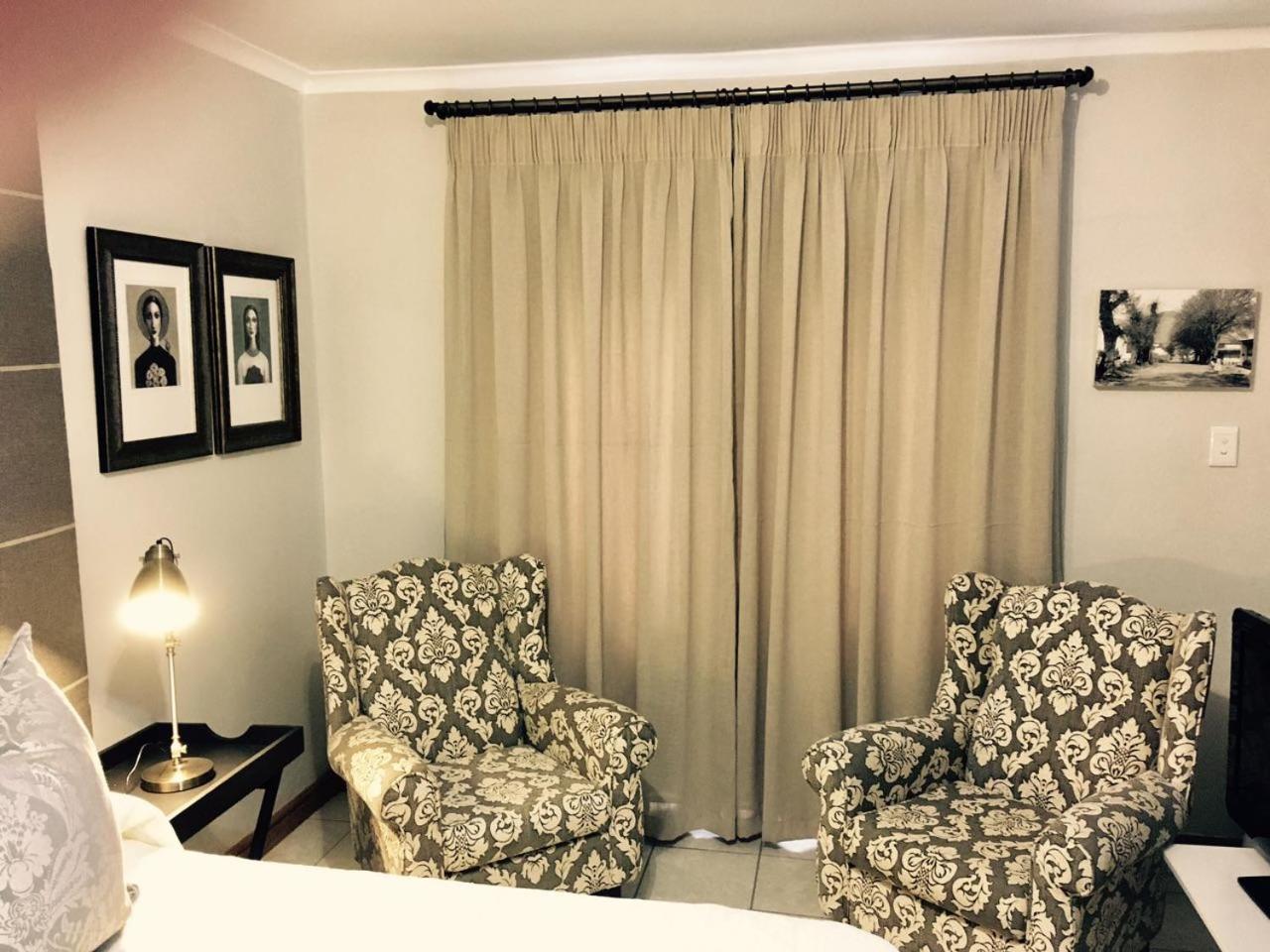 Standard King Room - Photo 3