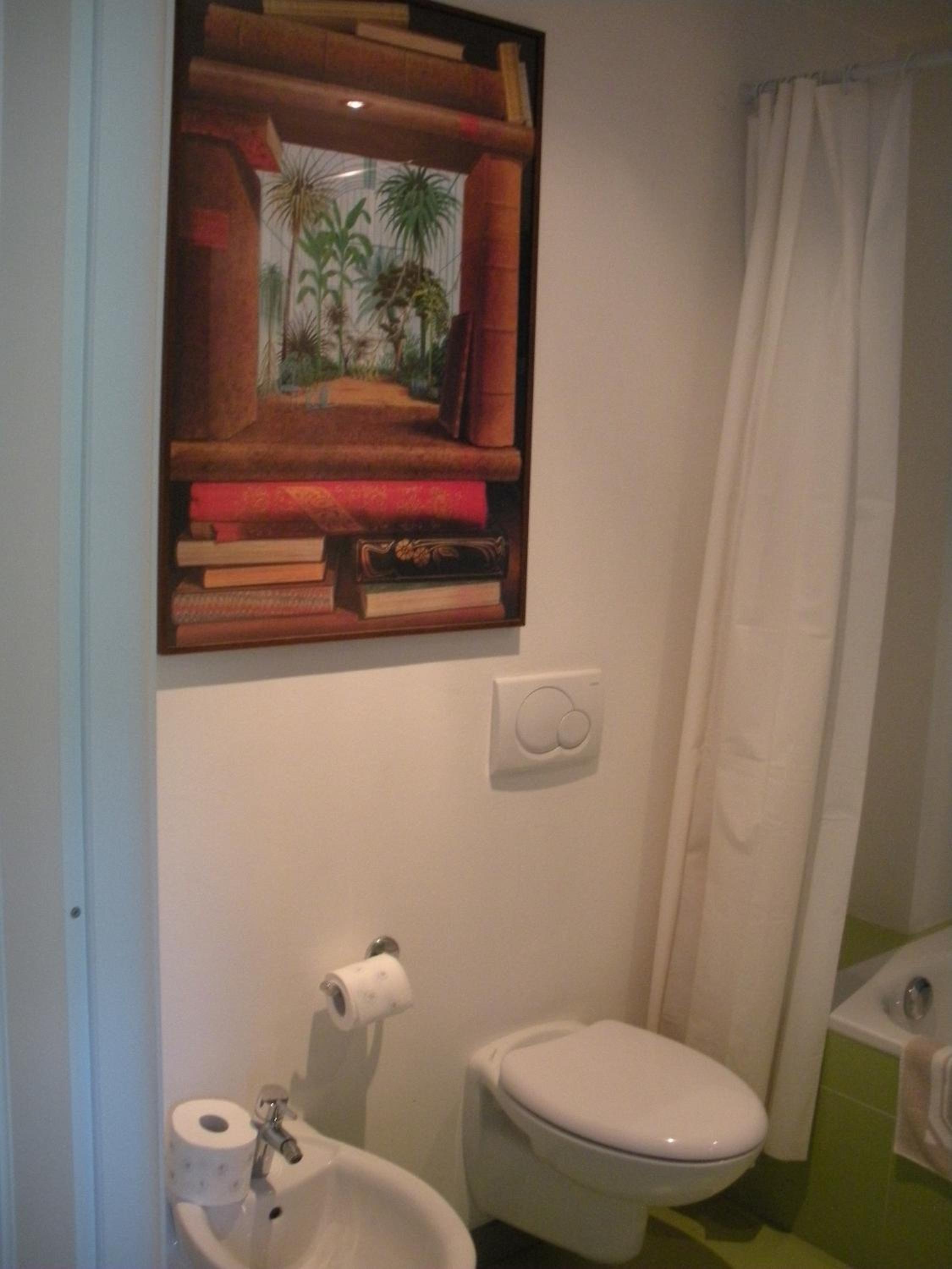 Double or Twin Room with Private External Bathroom photo 2