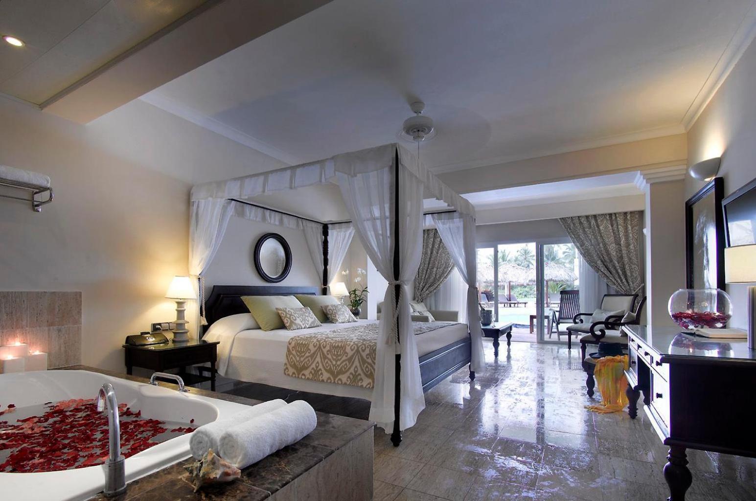 Junior Suite with Garden View - Photo 2