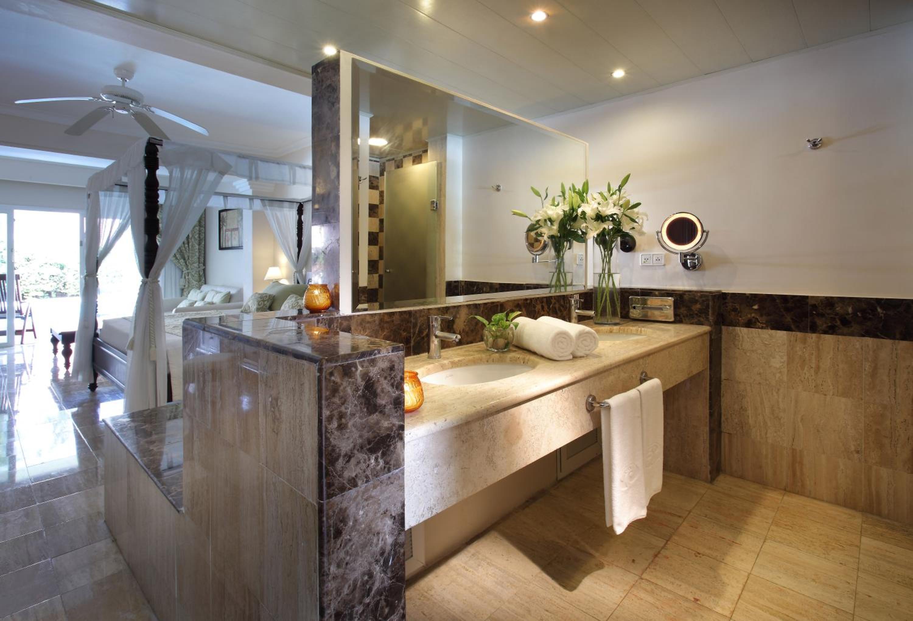 Junior Suite with Garden View - Photo 4