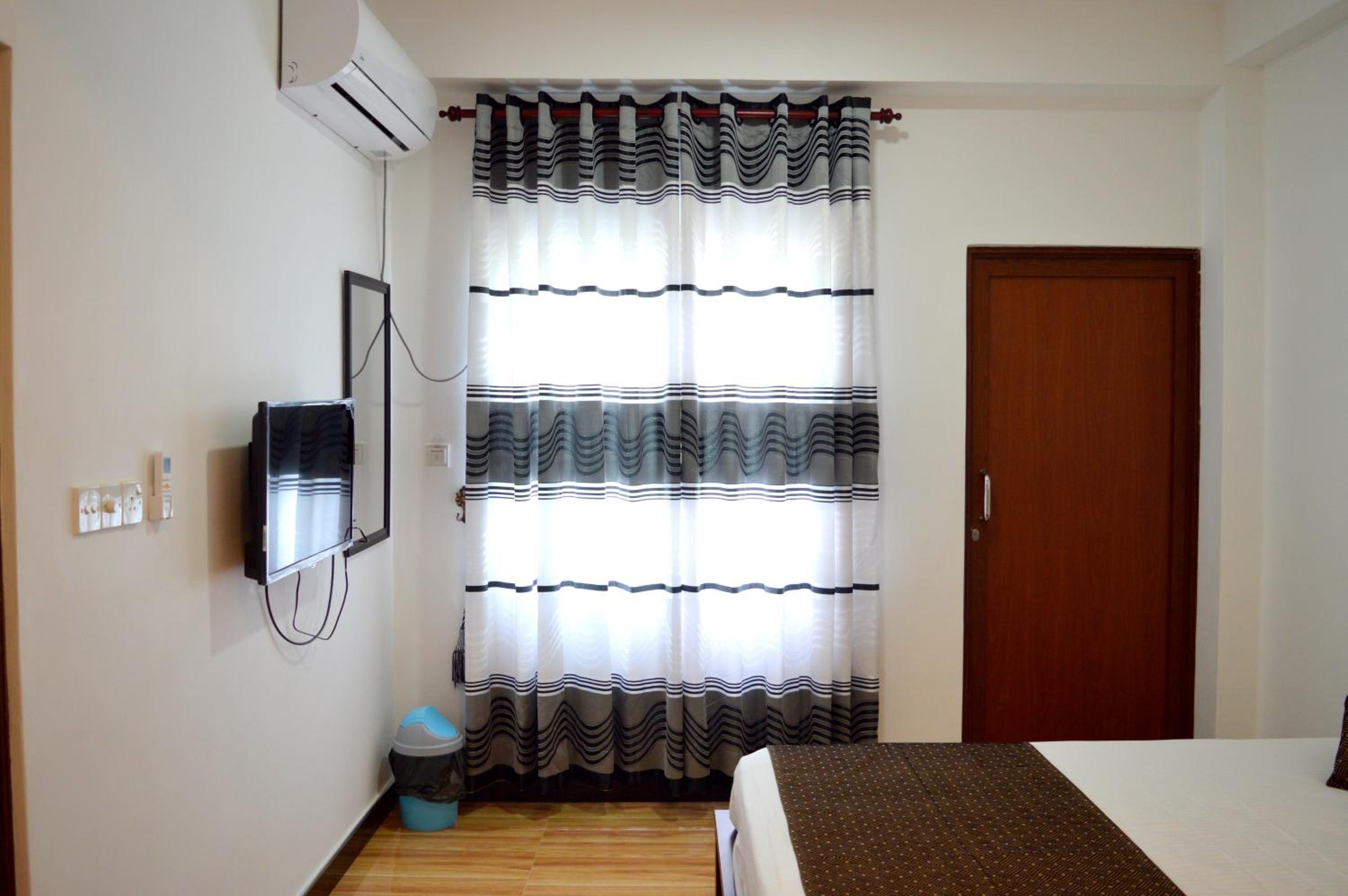 Deluxe Family Room photo 2