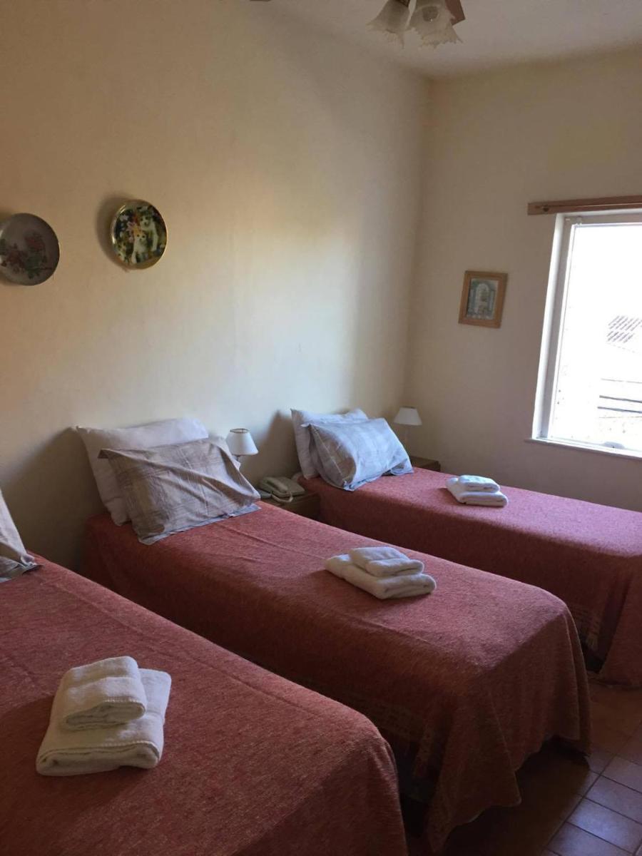 Standard Triple Room photo 3