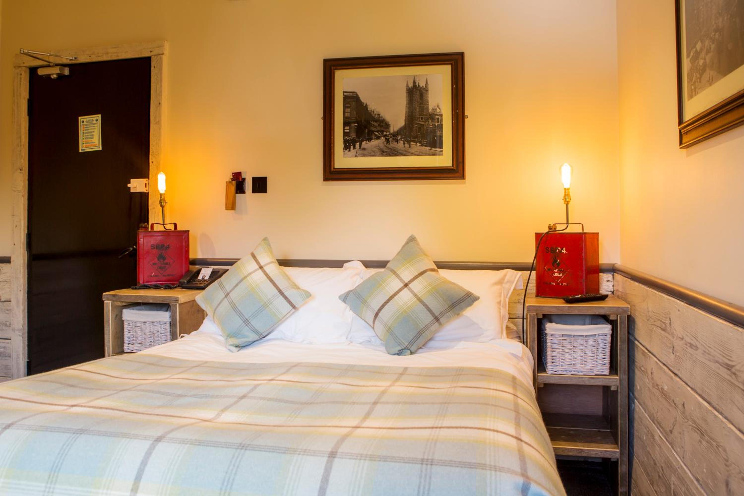 Standard Double Room - Photo 1