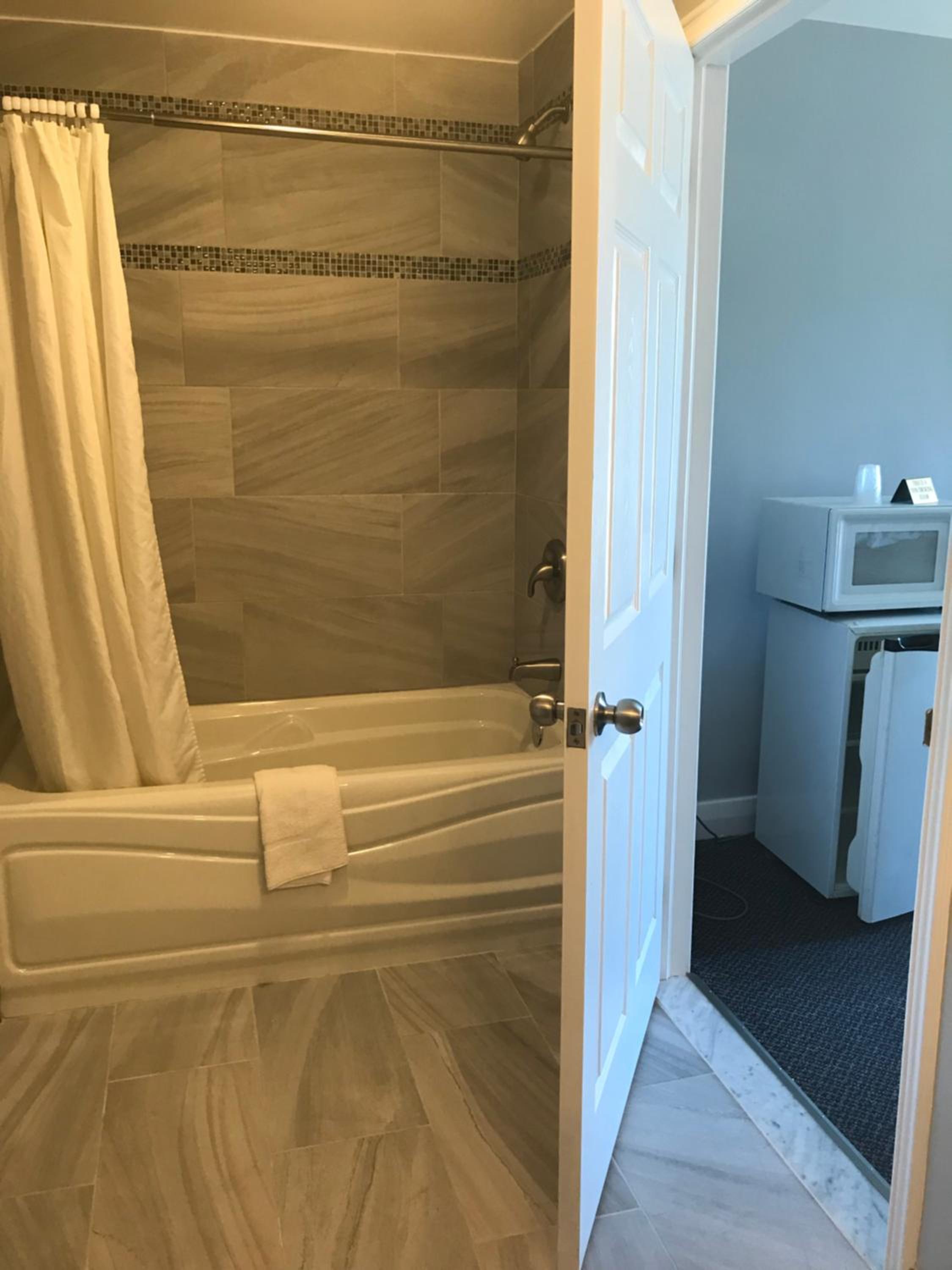 Double Room with Two Double Beds - Photo 13