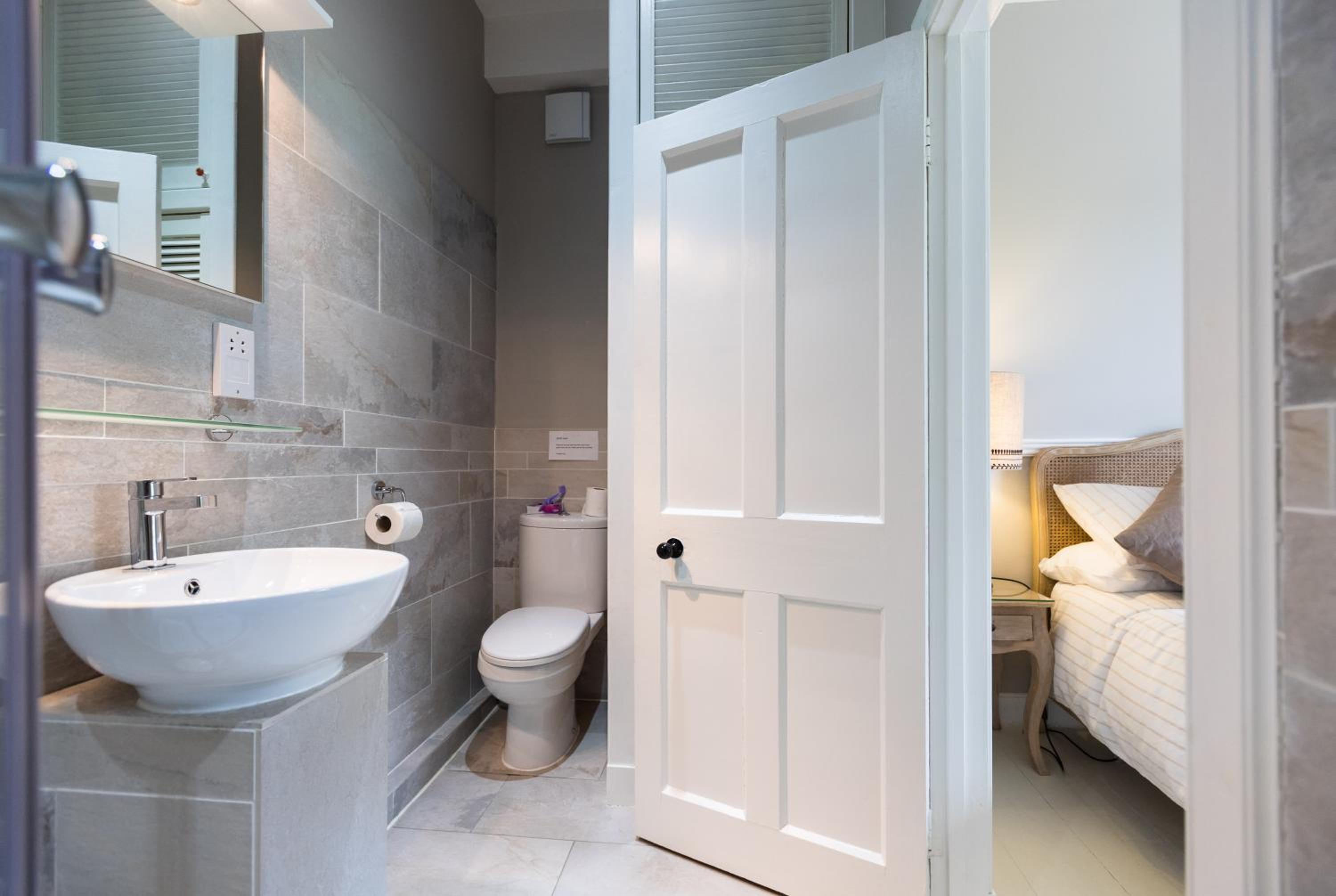 Deluxe Double Room with Shower