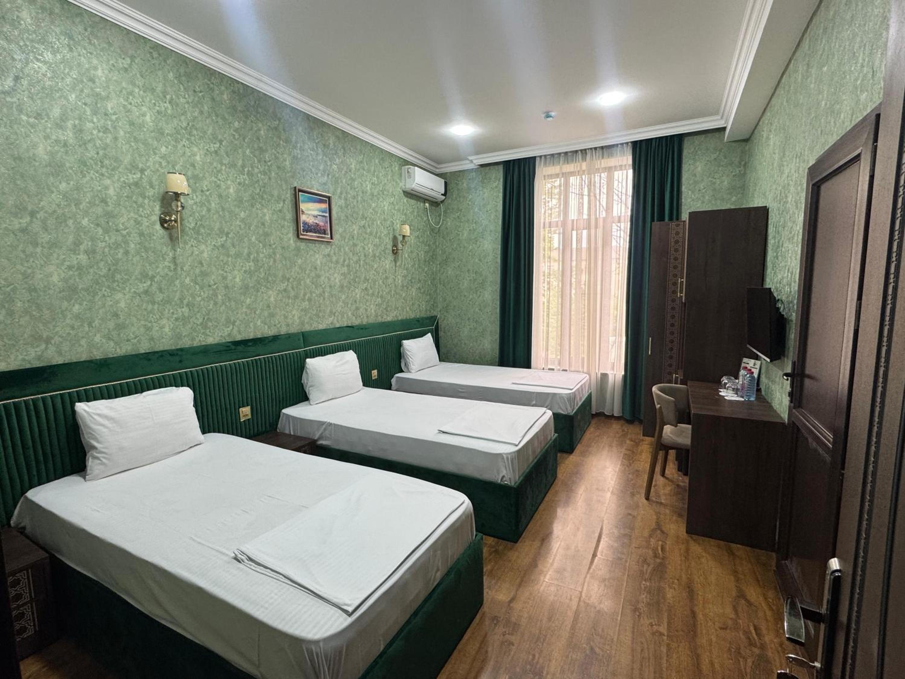 Triple Room photo 2