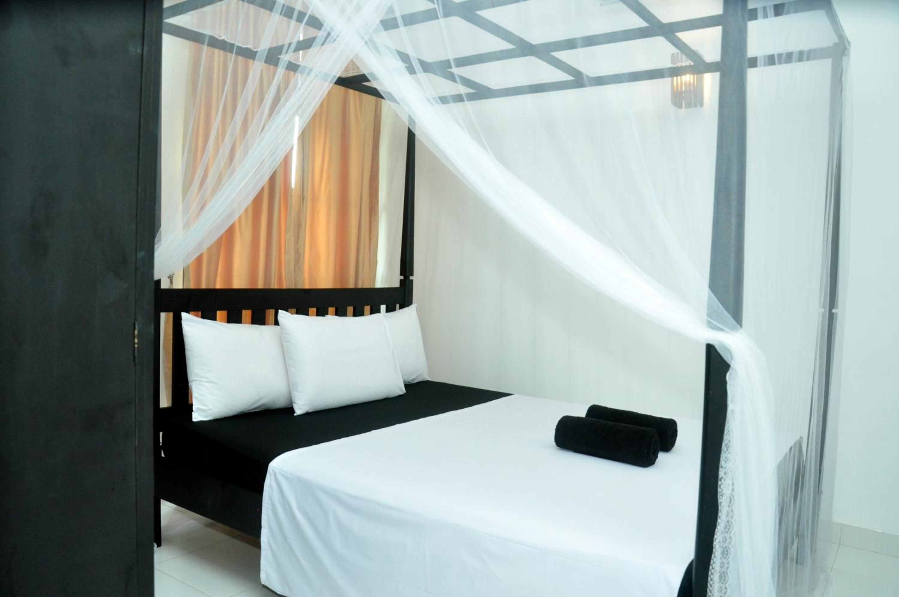 Queen Room with Balcony
