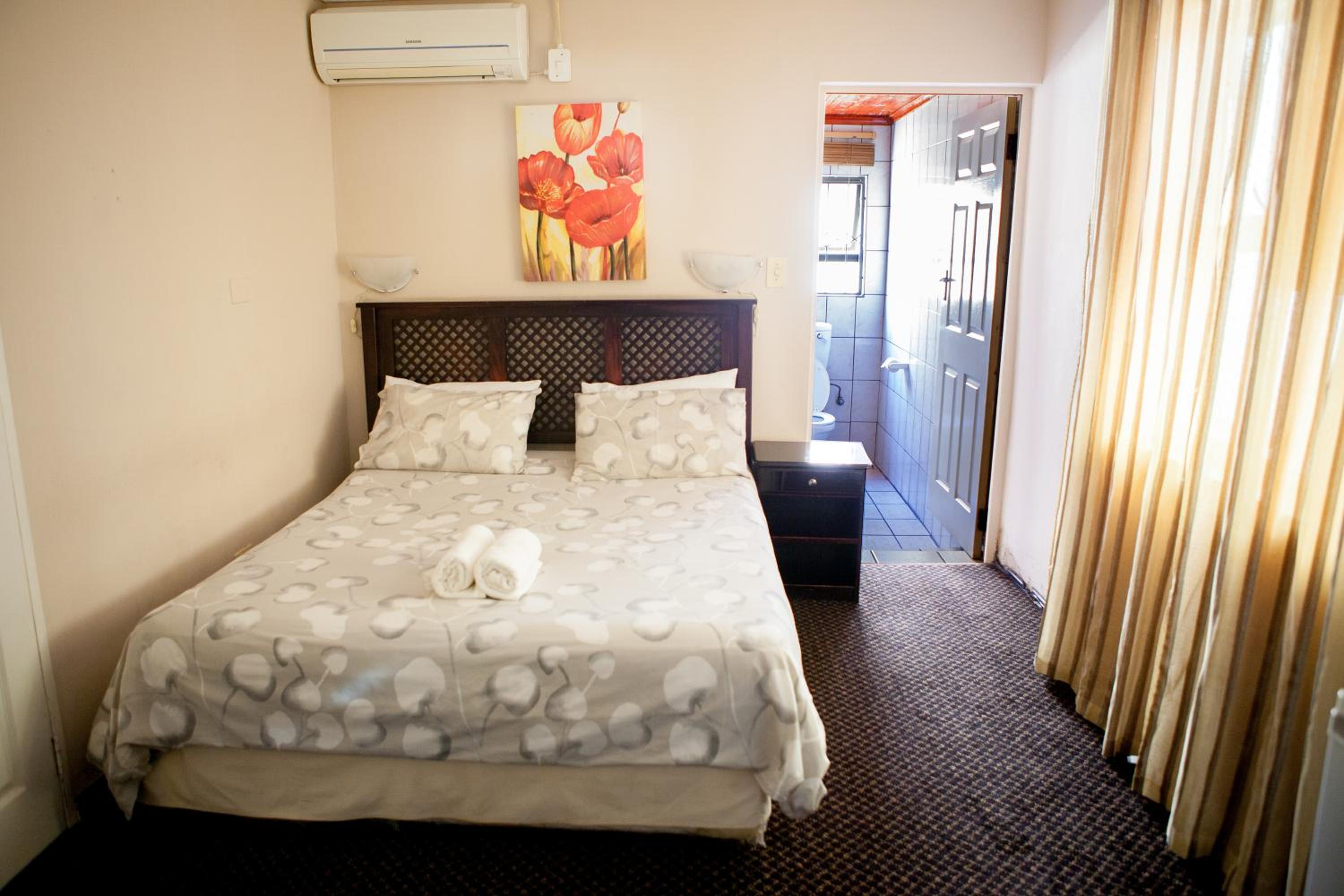 Deluxe Suite - Photo 3