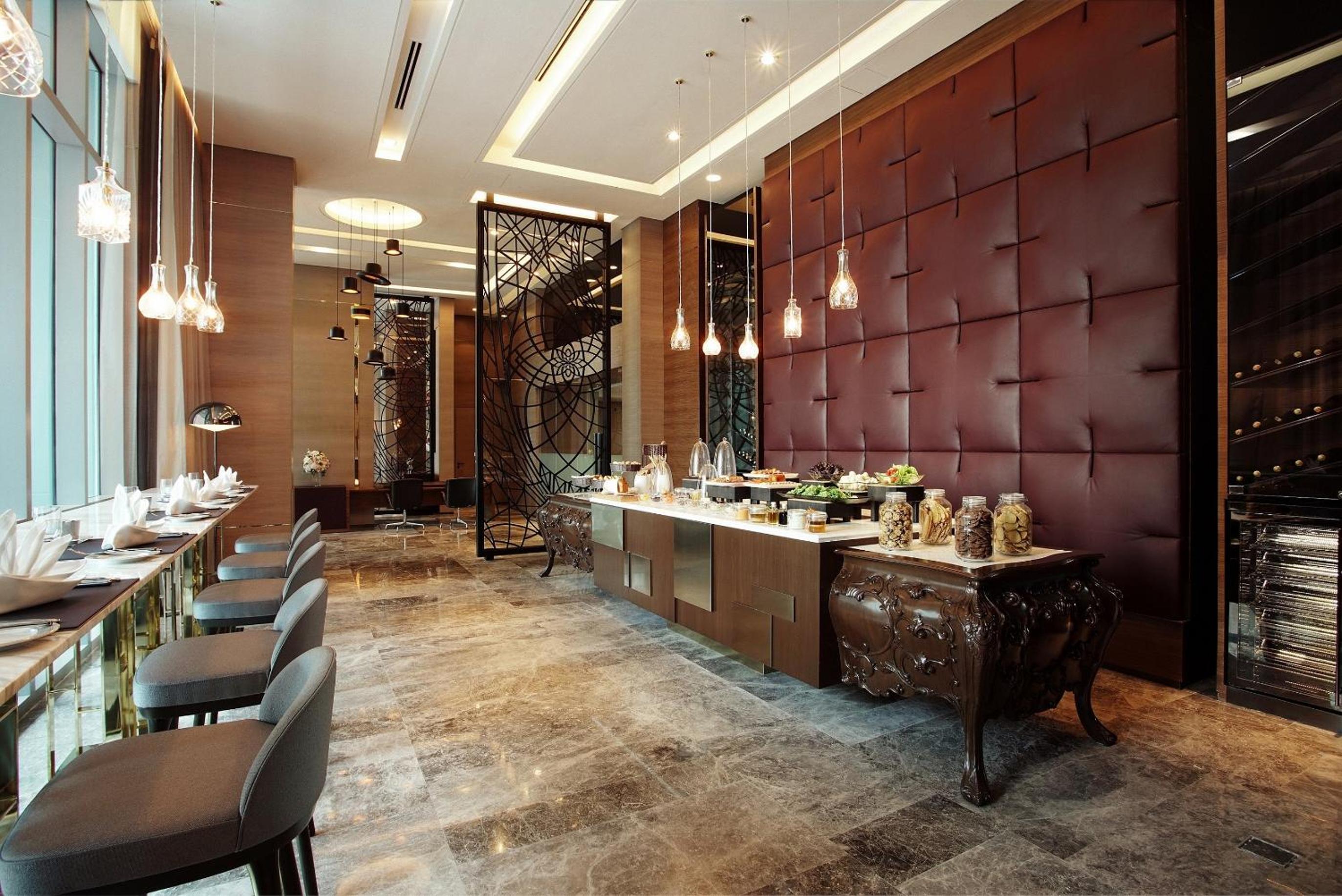 Luxury Room, Club Millésime Access, 1 King Size Bed Luxury Room, Club Millésime Access, 1 King Size Bed