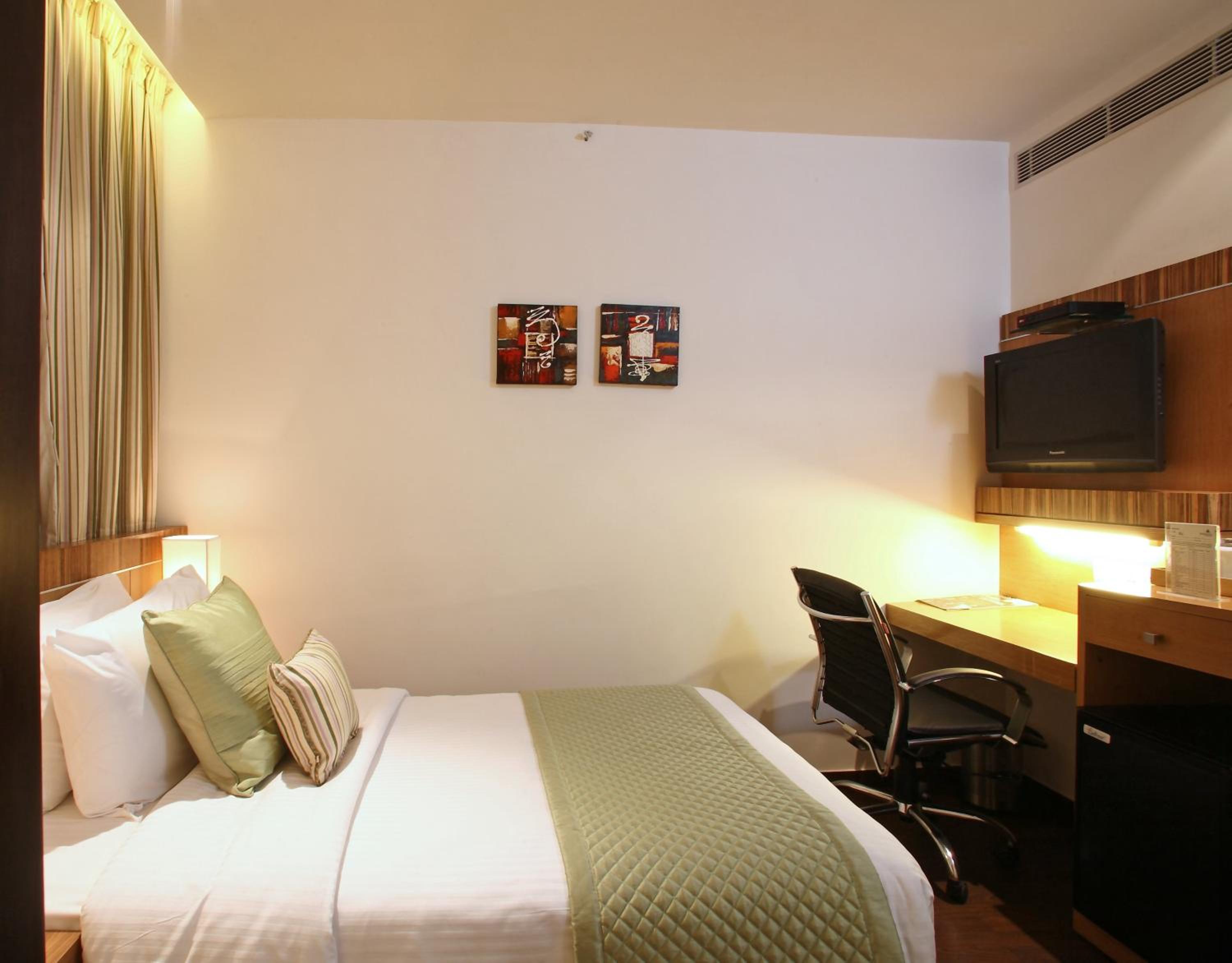 Single Room photo 2