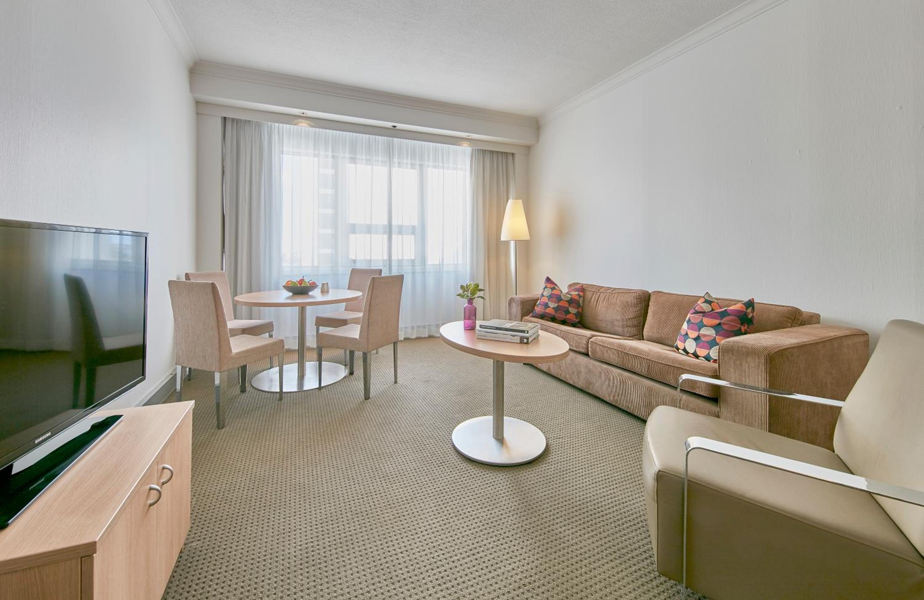 Privilege Queen Suite - Photo 4