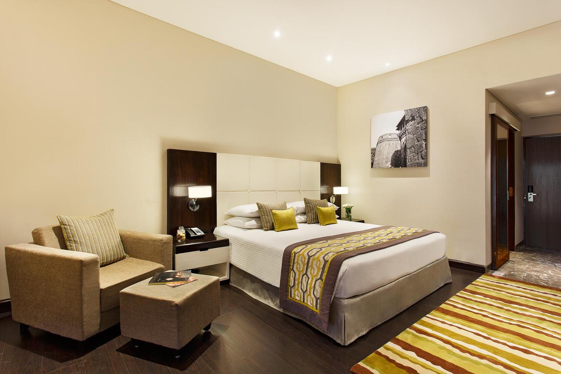 Excutive King Room with Balcony