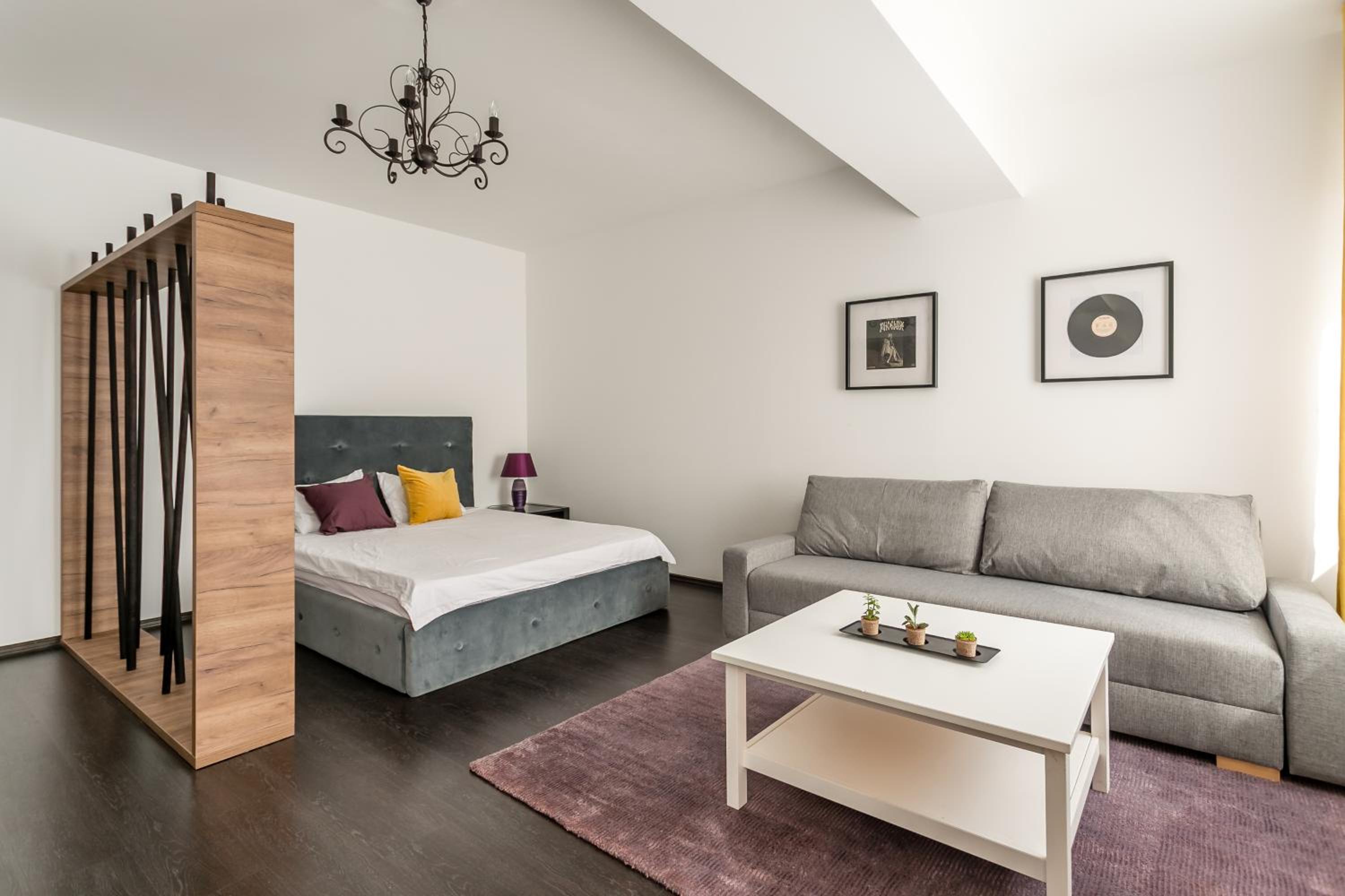 Two-Bedroom Apartment - Photo 3