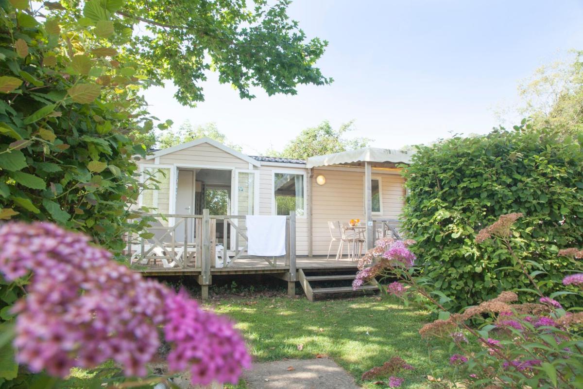 Mobile Home photo 1