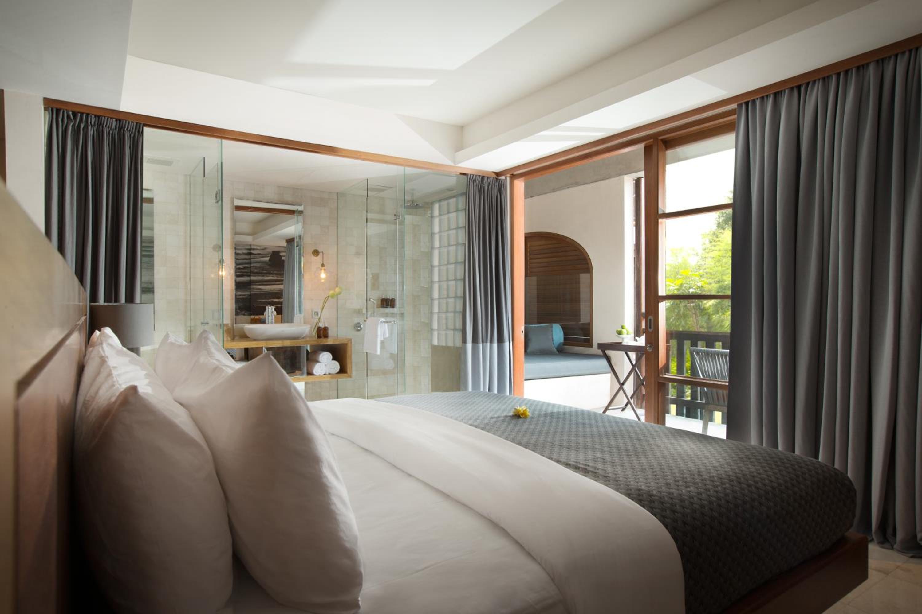 Deluxe Double or Twin Room photo 2