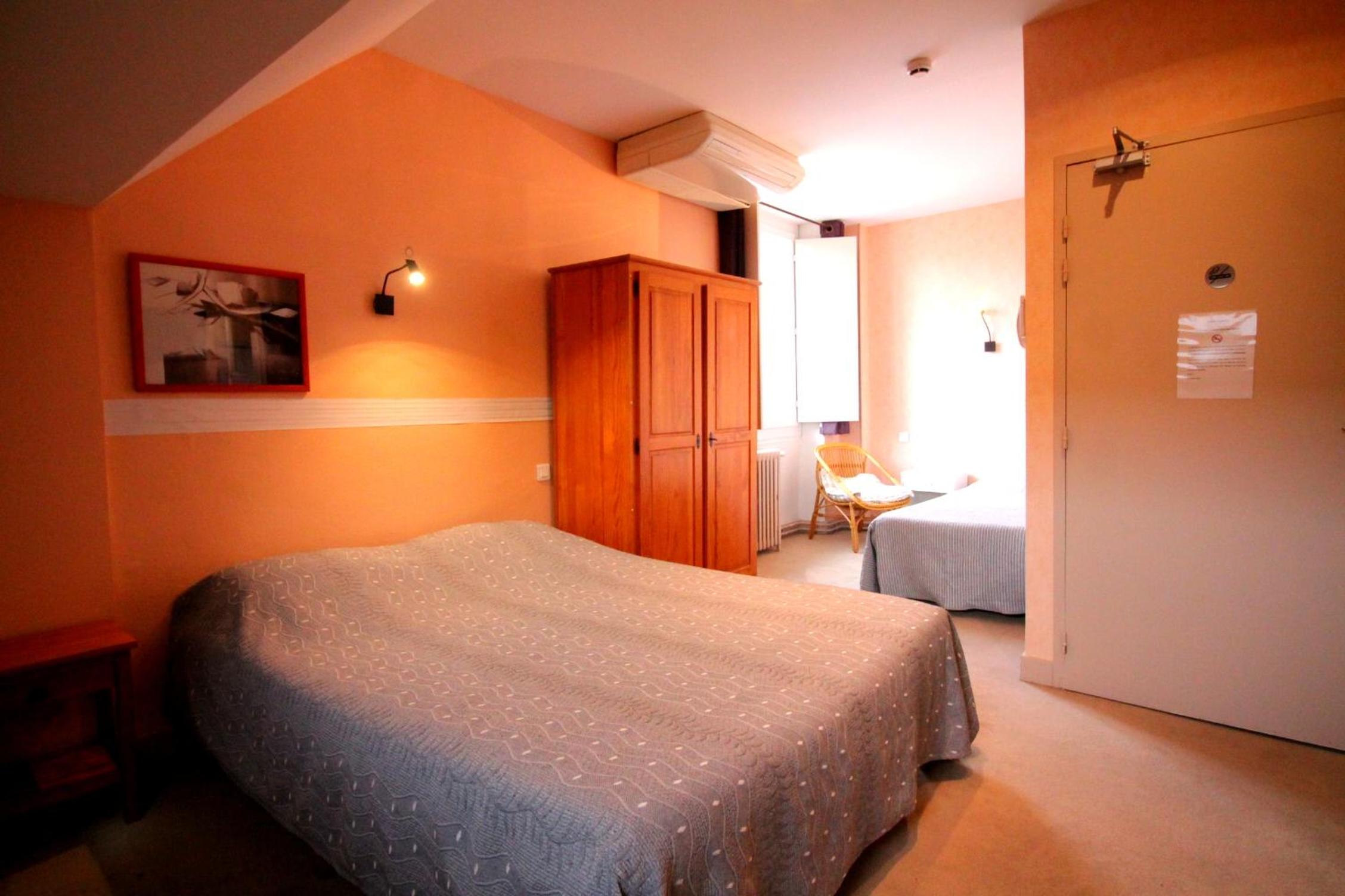 Triple Room photo 2
