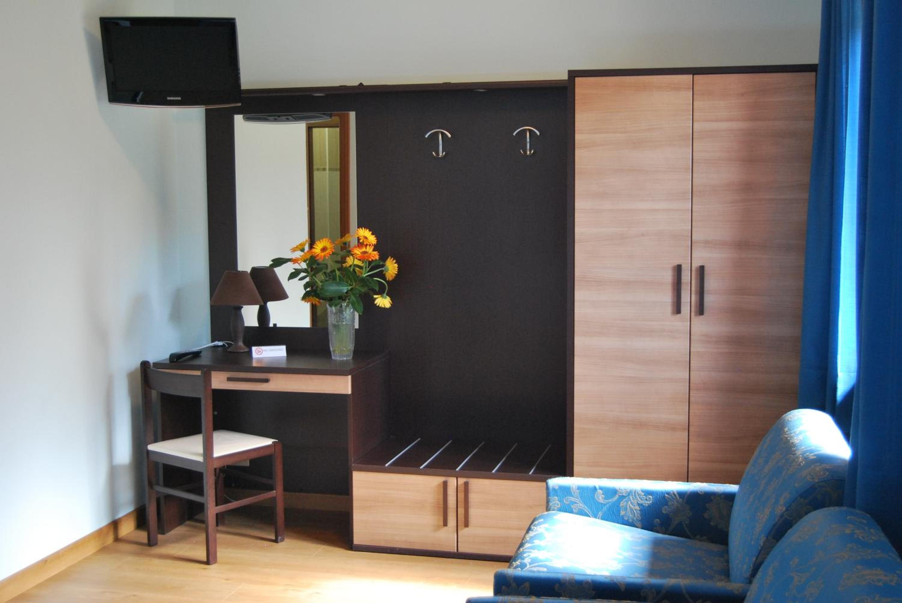 Standard Double or Twin Room - Photo 1
