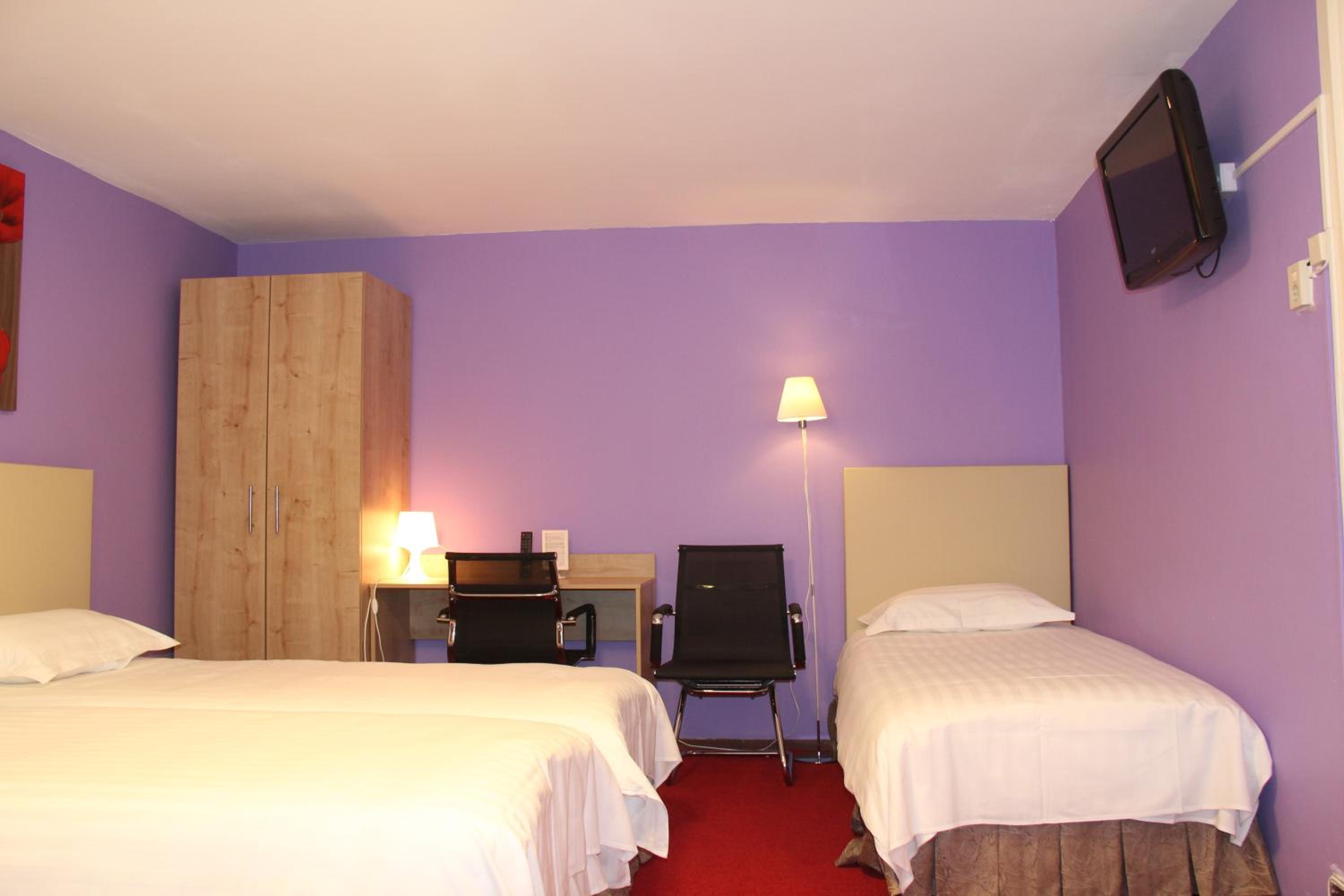 Quadruple Room - Photo 1