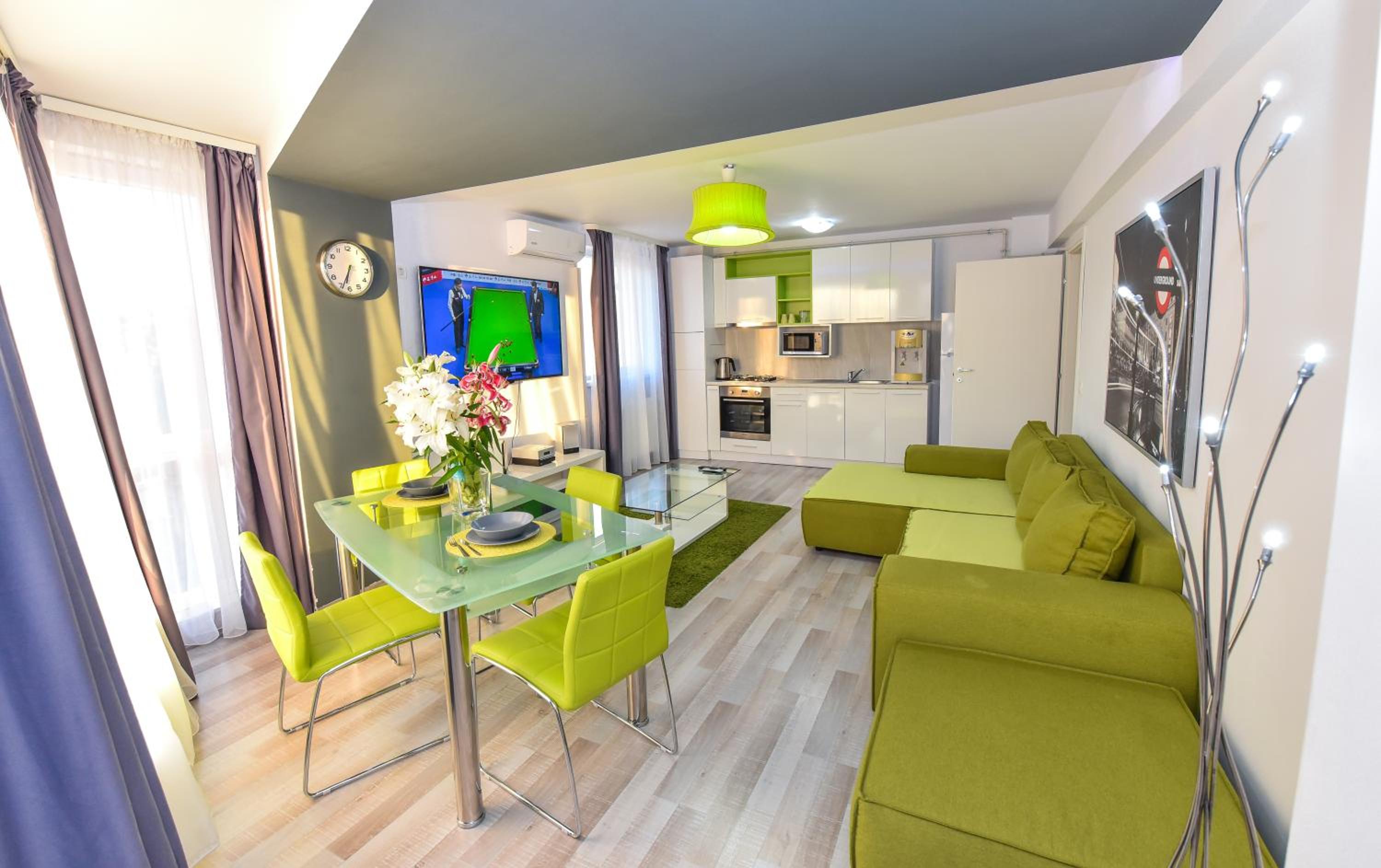 Deluxe Apartment - Photo 9