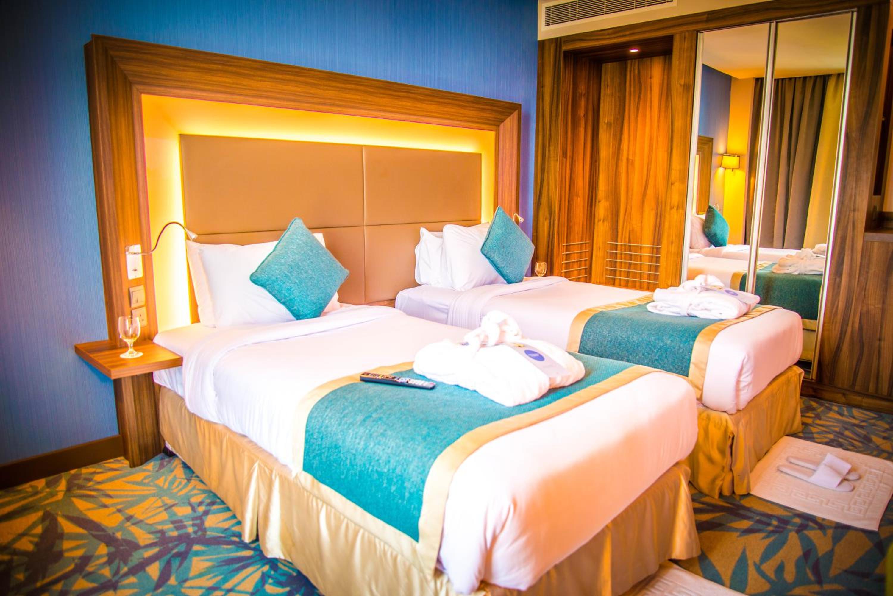 Superior Twin Room - Photo 4