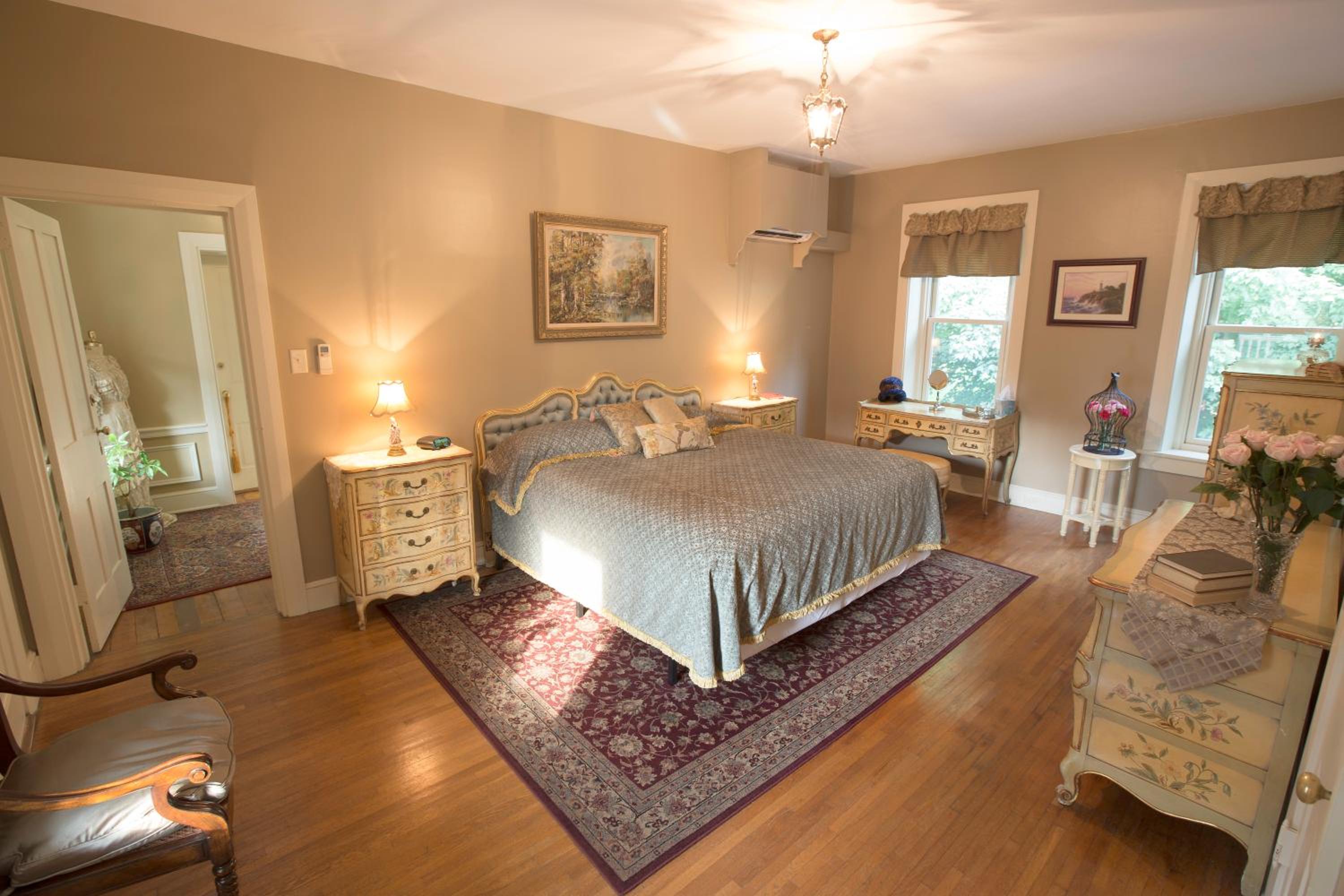 King Room with Balcony photo 1