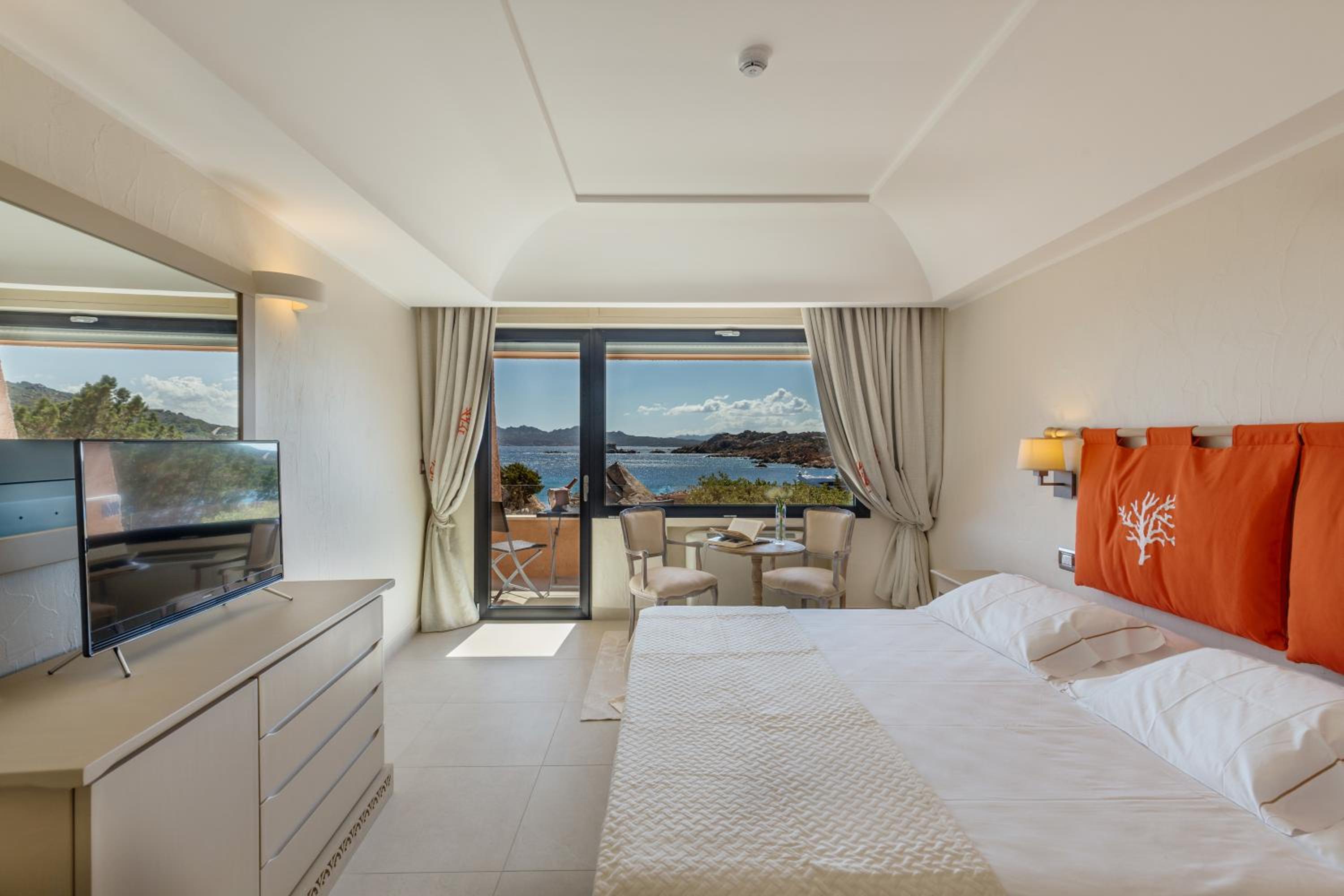 Double Room with Sea View - Photo 14