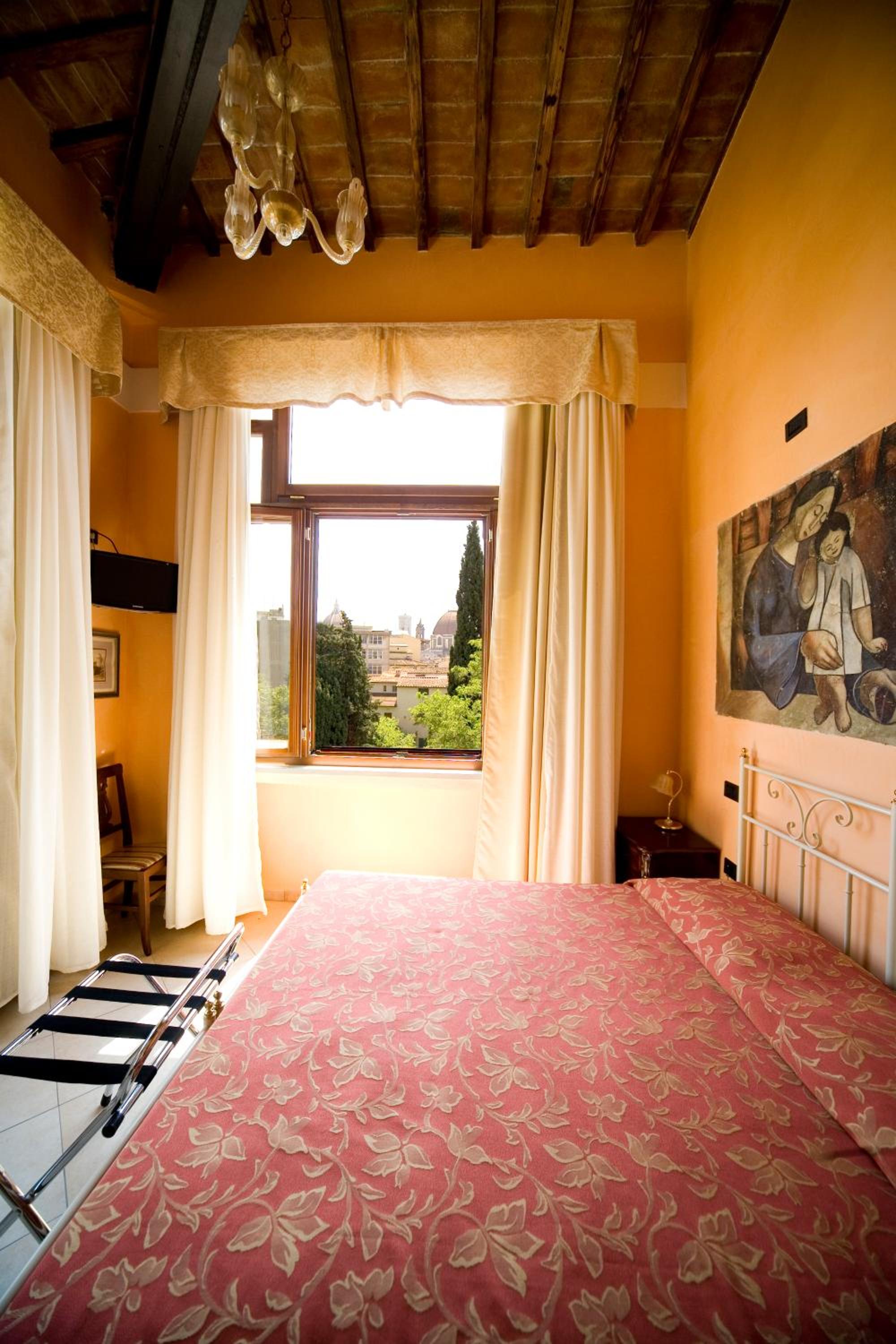 Double Room with Private Bathroom photo 1