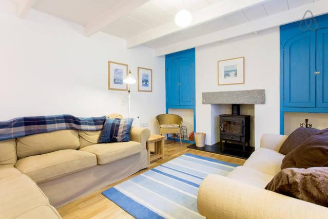 Three-Bedroom House photo 2