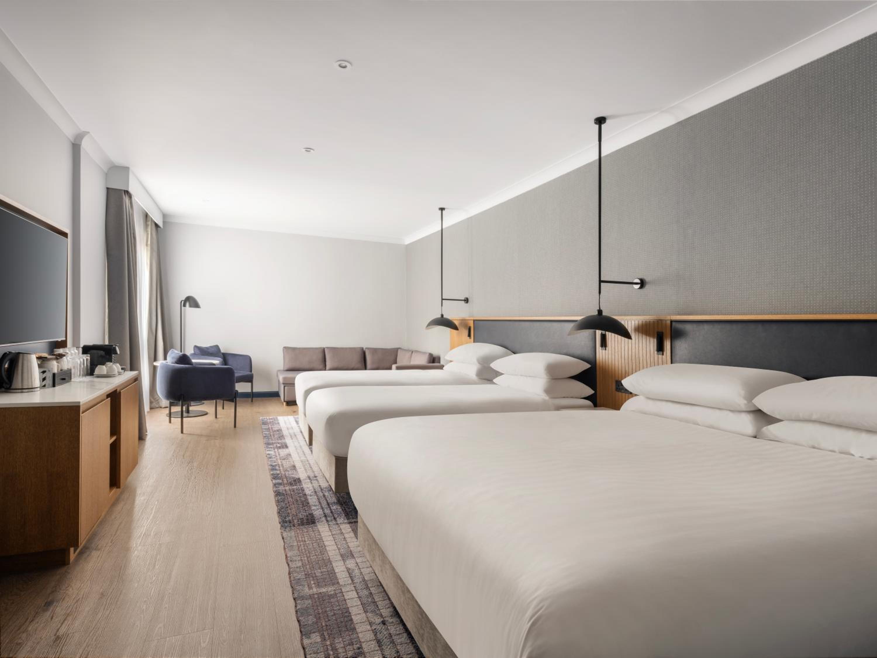 Family Queen Room with Two Twin Beds