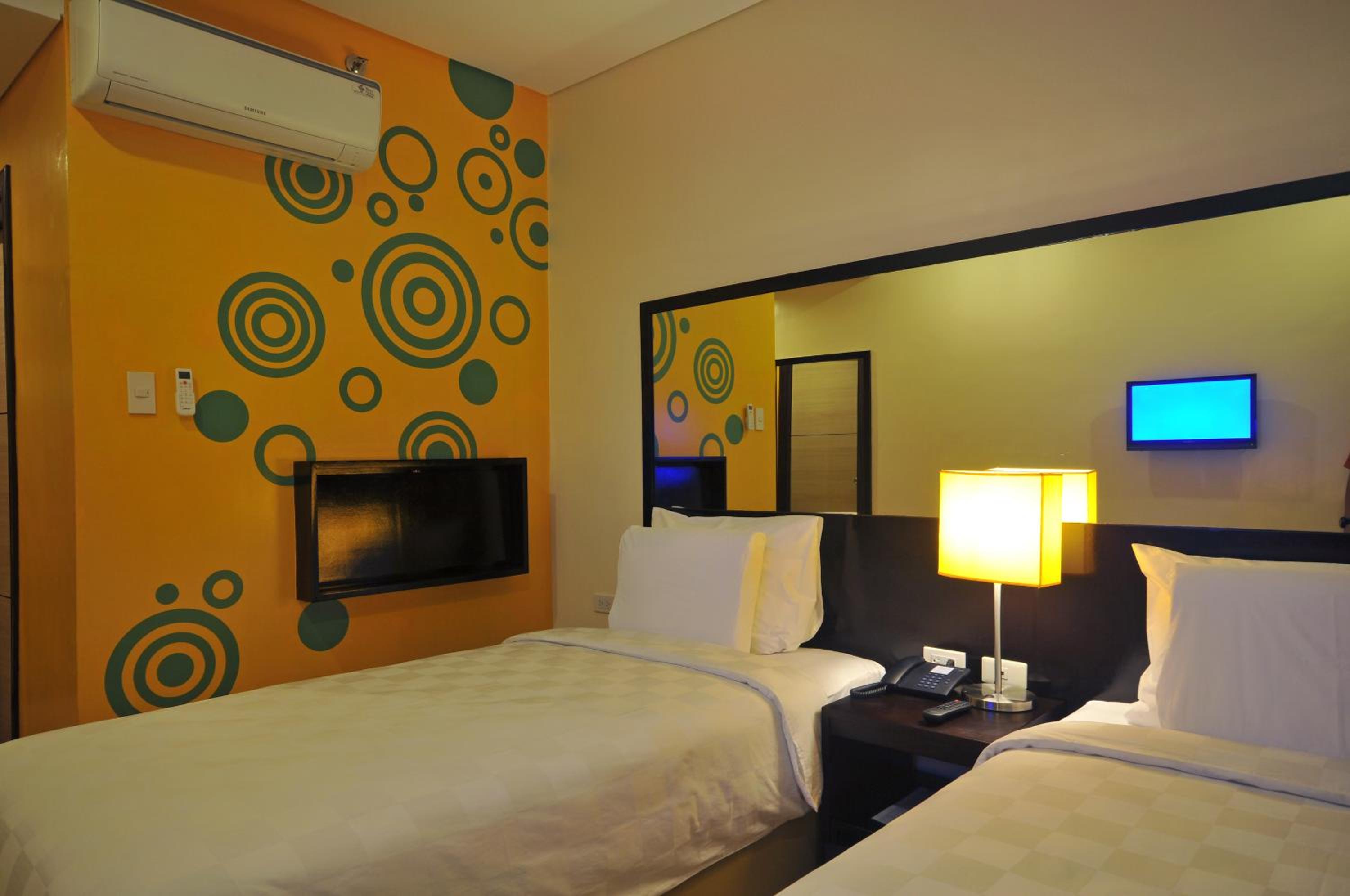 Twin Room - Photo 1