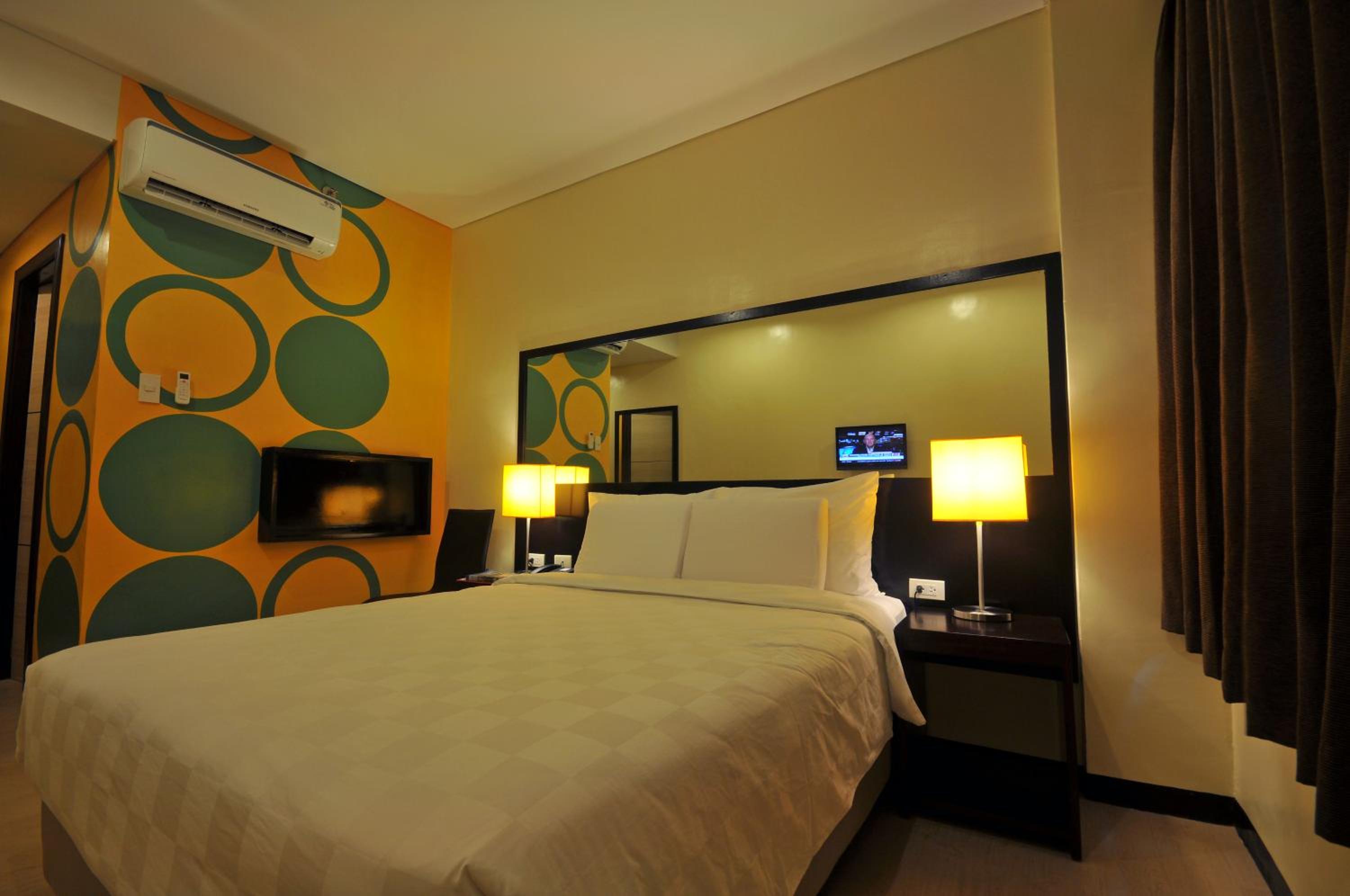 Queen Room - Photo 2