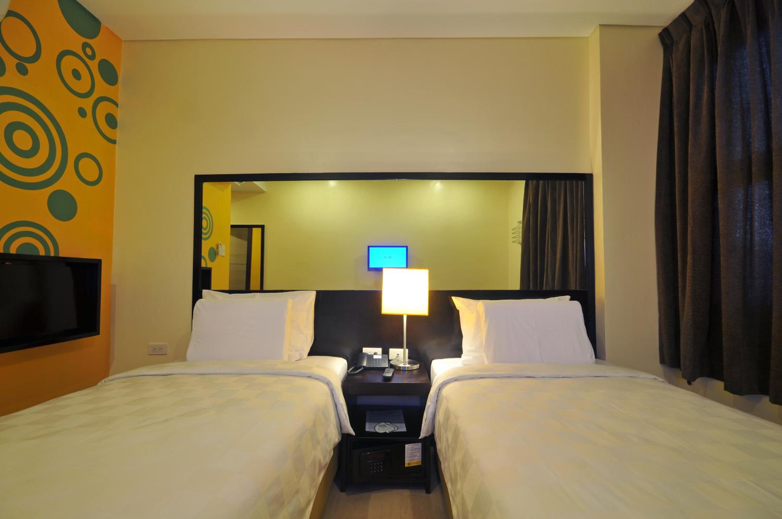 Twin Room - Photo 6
