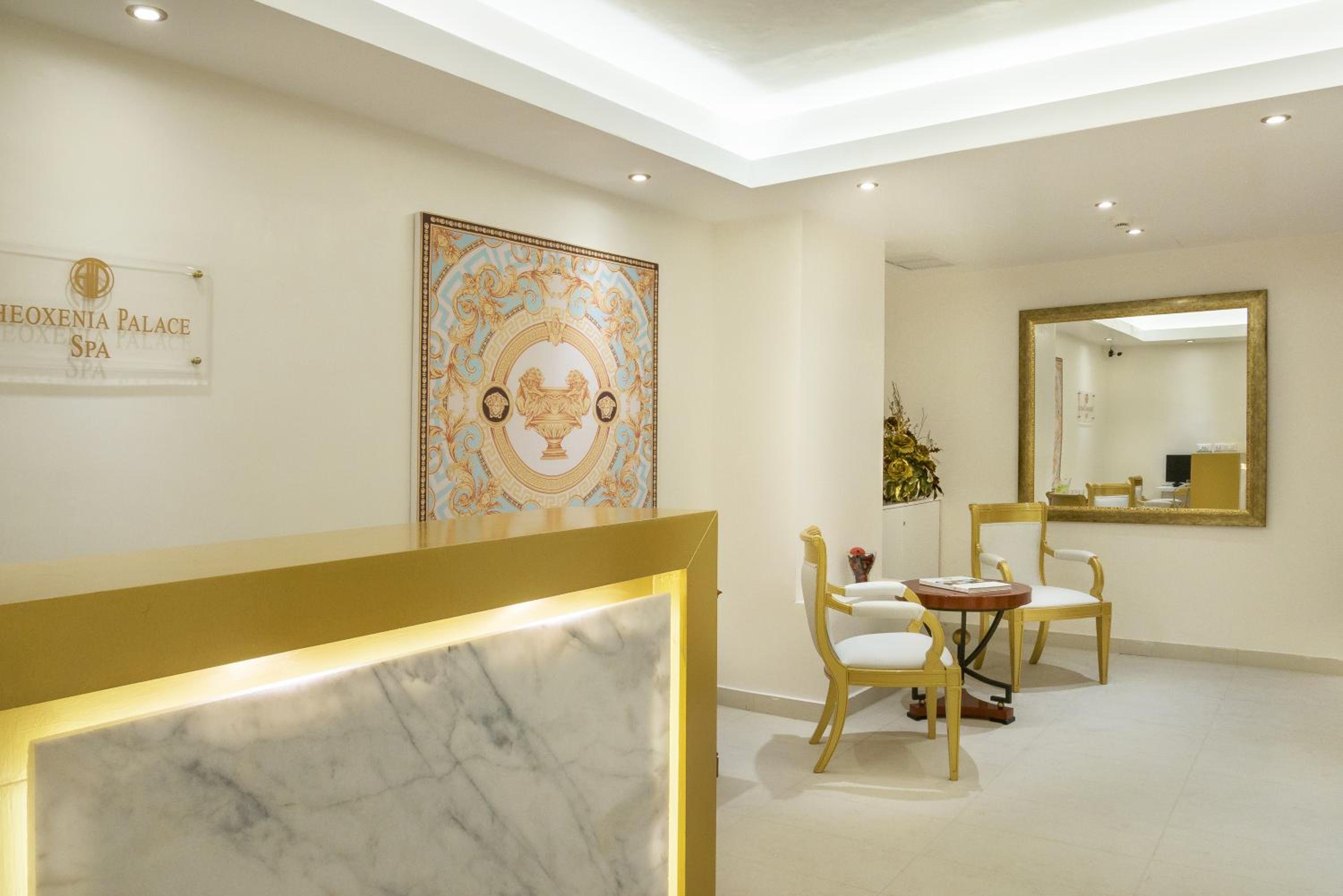 Guest Room with Access to Indoor Swimming Pool & Spa