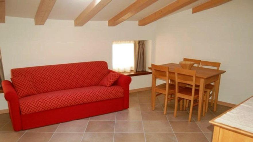 One-Bedroom Apartment (4 Adults) photo 3