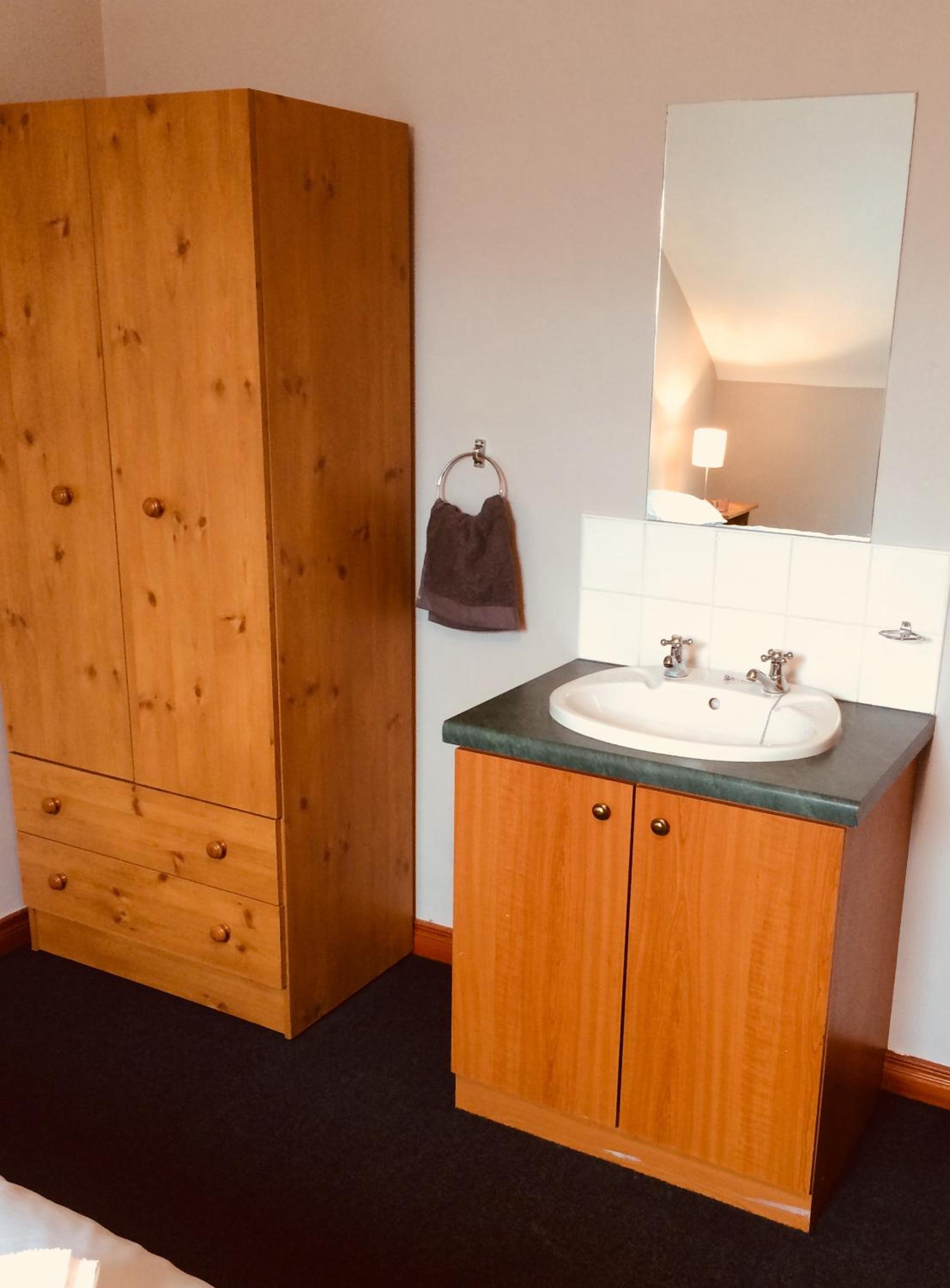 Double Room - Photo 26