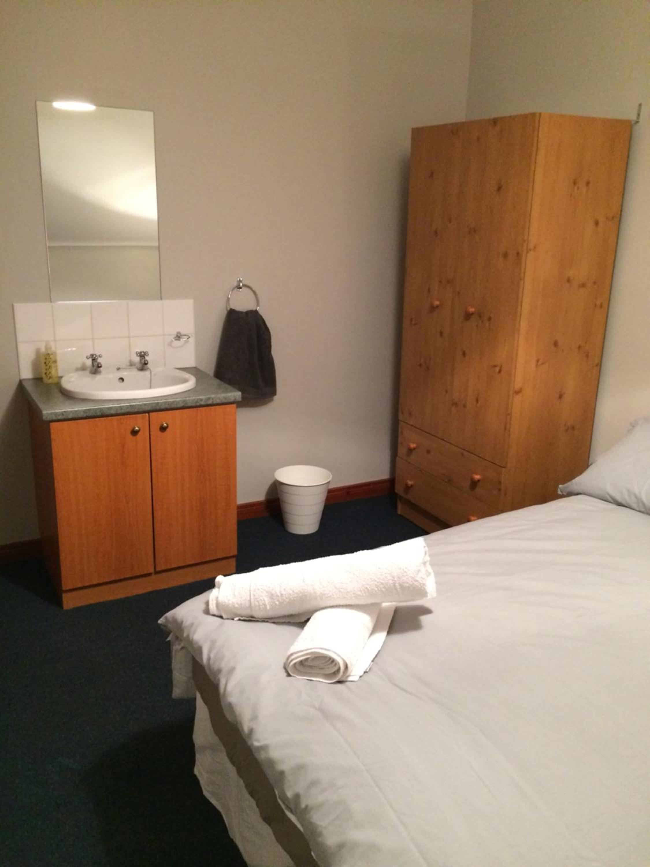 Double Room - Photo 16