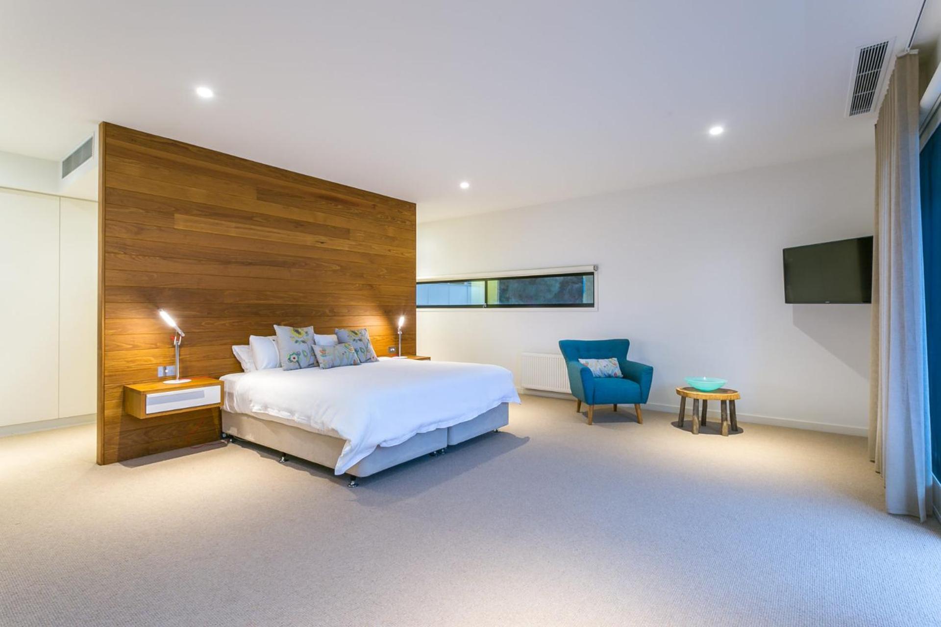 Four-Bedroom House photo 1