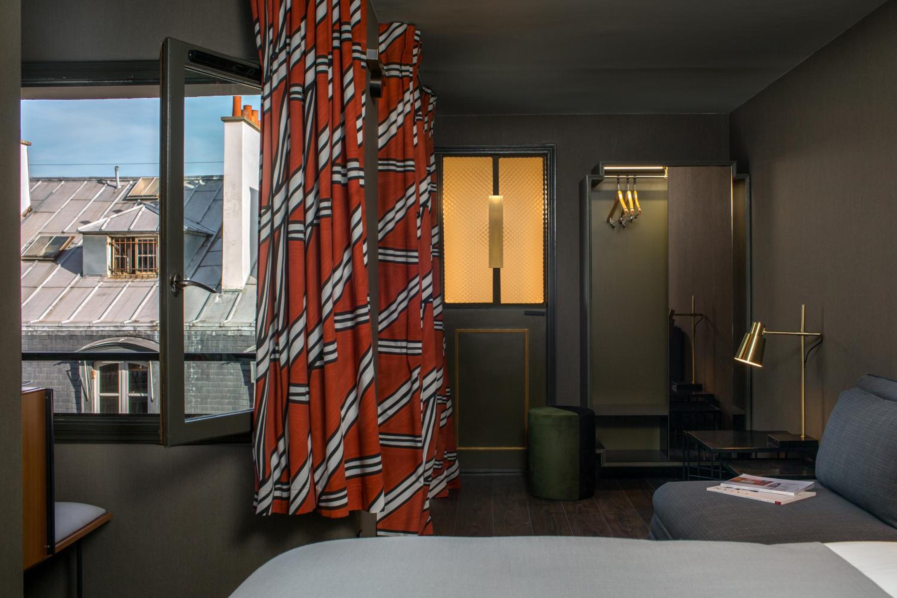 Deluxe Double or Twin Room photo 2