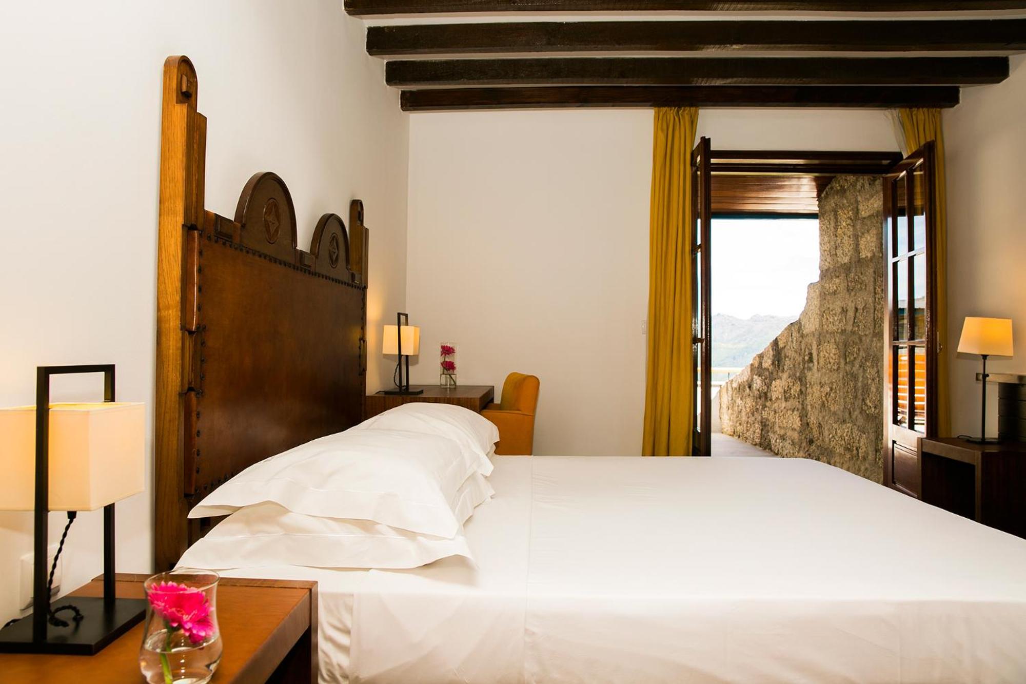 Superior Double or Twin Room with Balcony - Photo 10