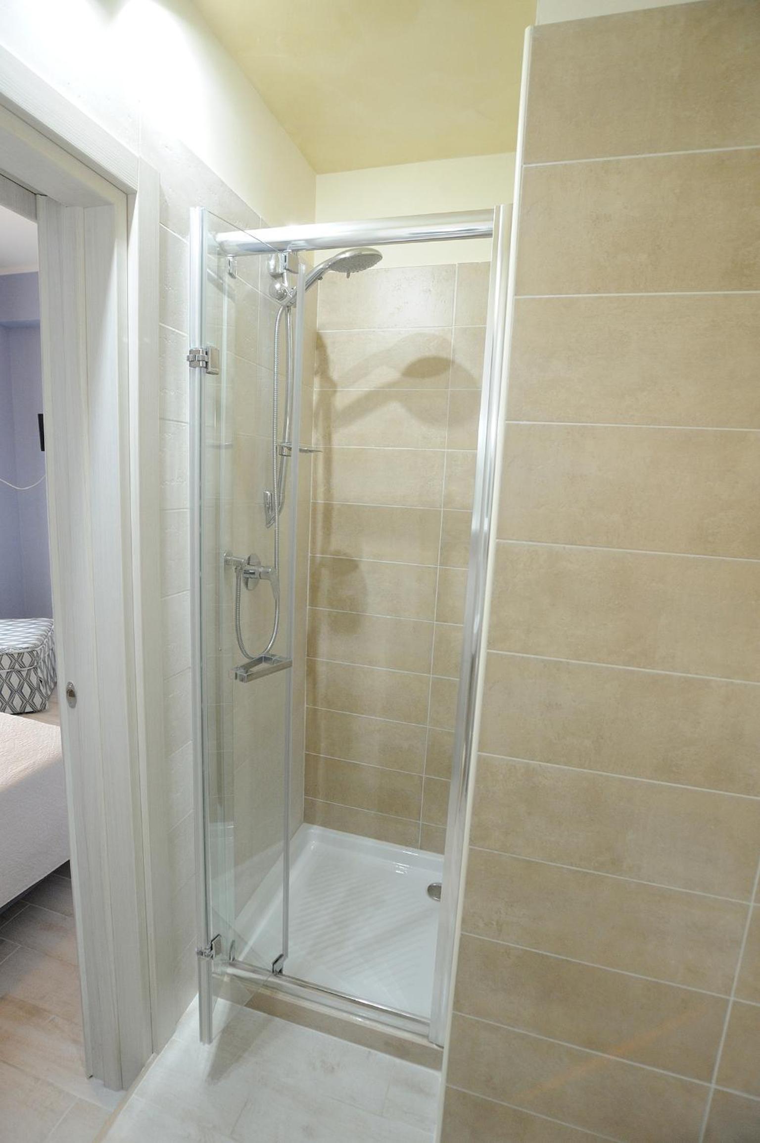Triple Room with Private Bathroom photo 2