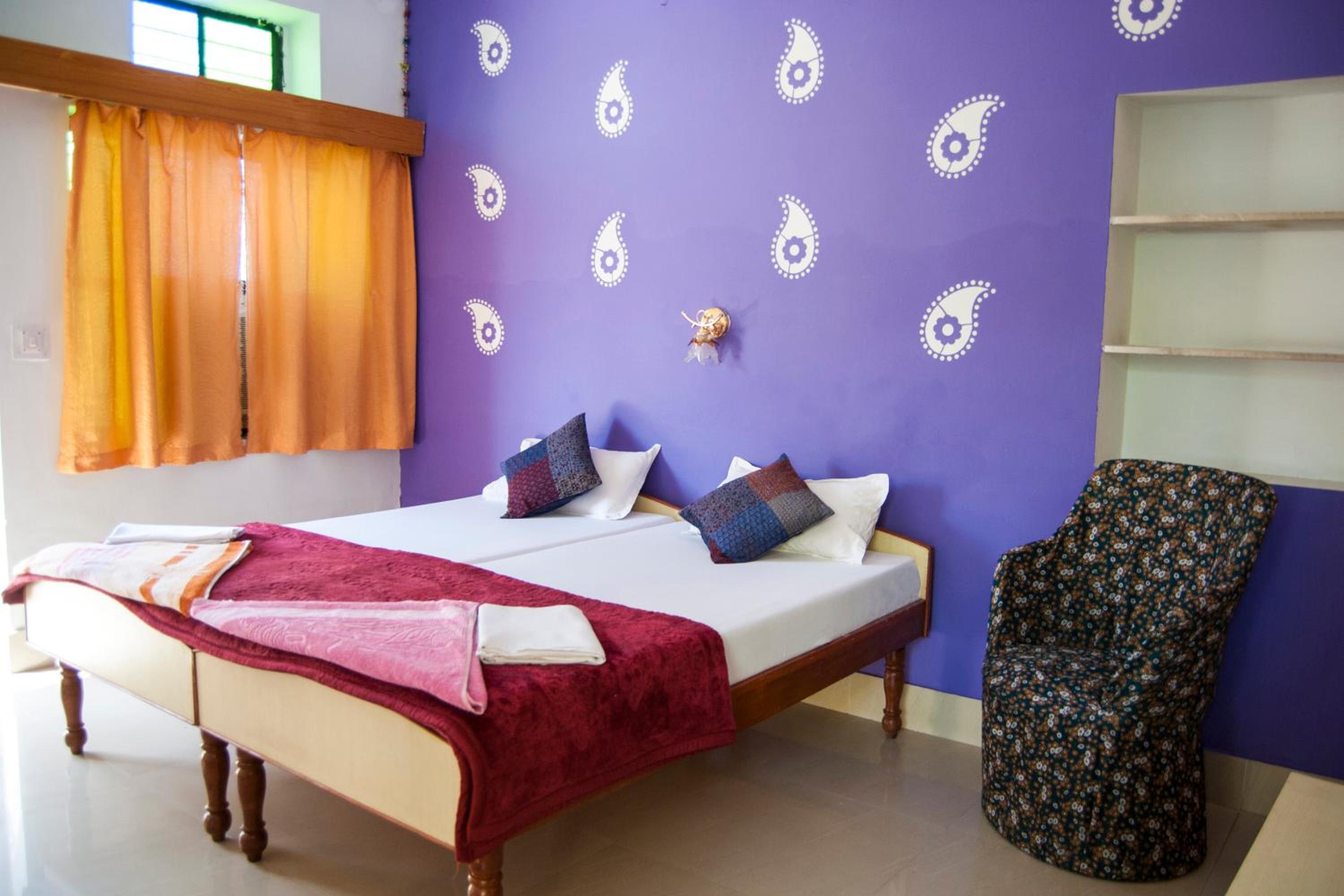 Deluxe Double Room with Balcony photo 3