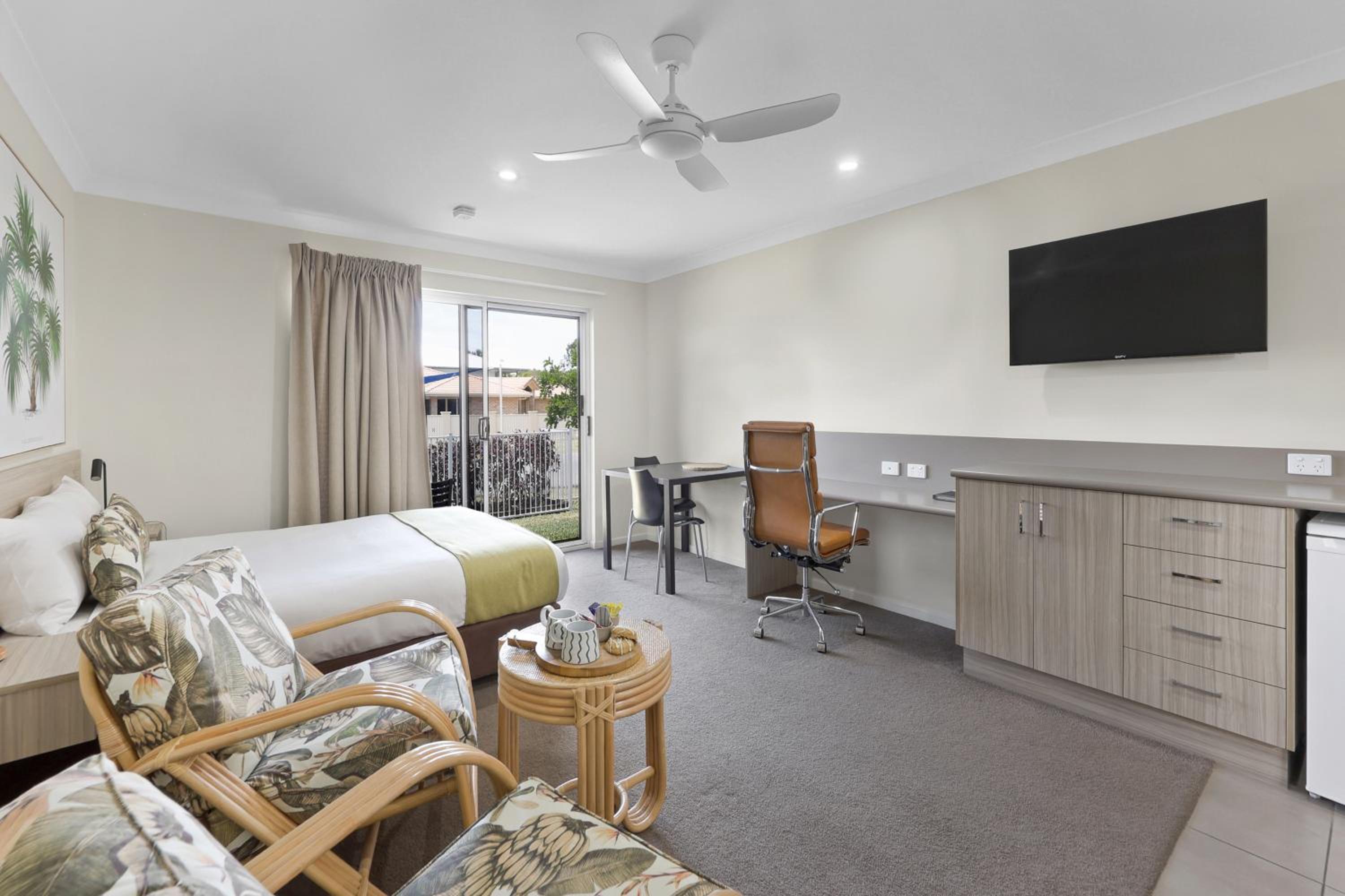 Deluxe Suite, photo 6