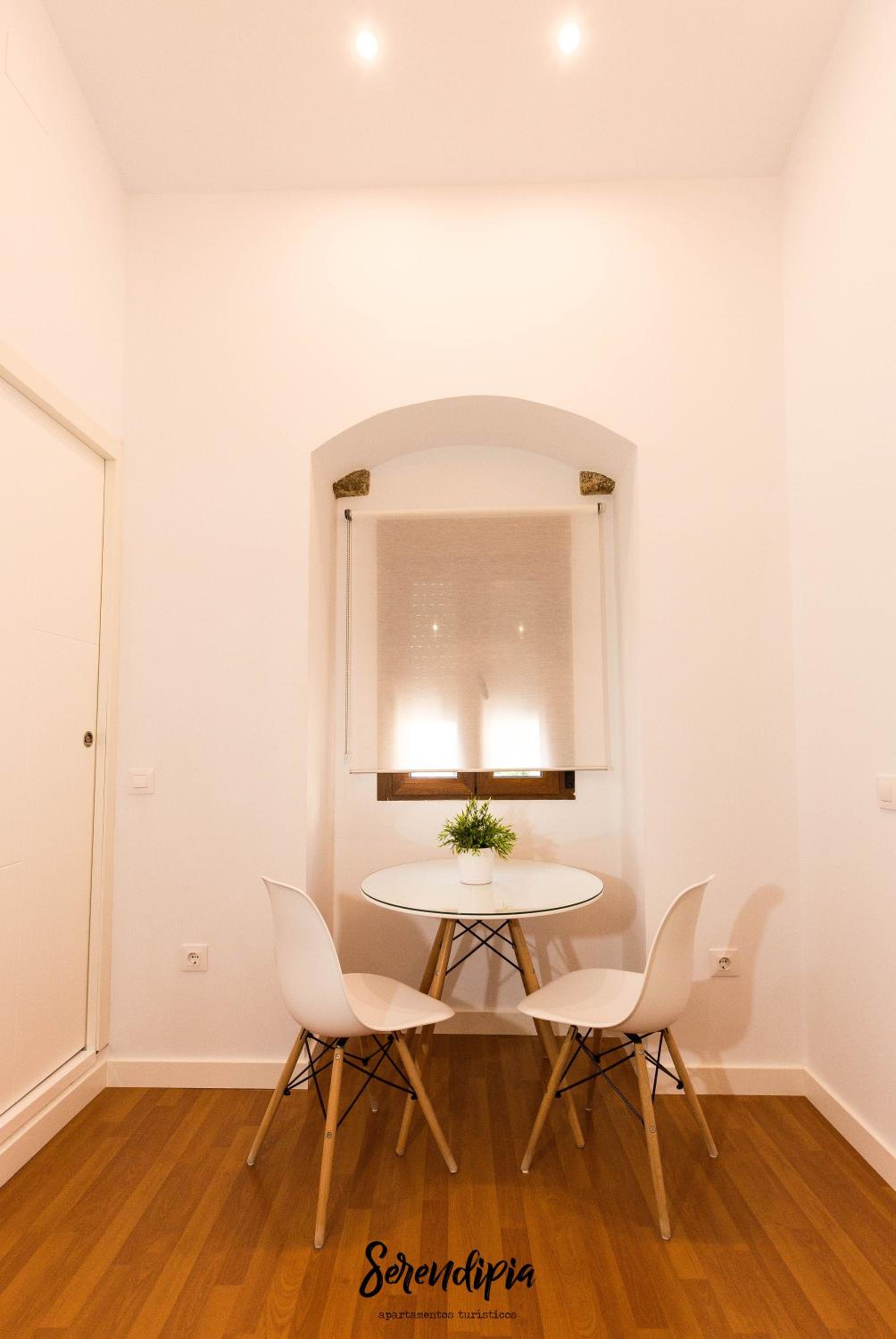 One-Bedroom Apartment - Photo 13